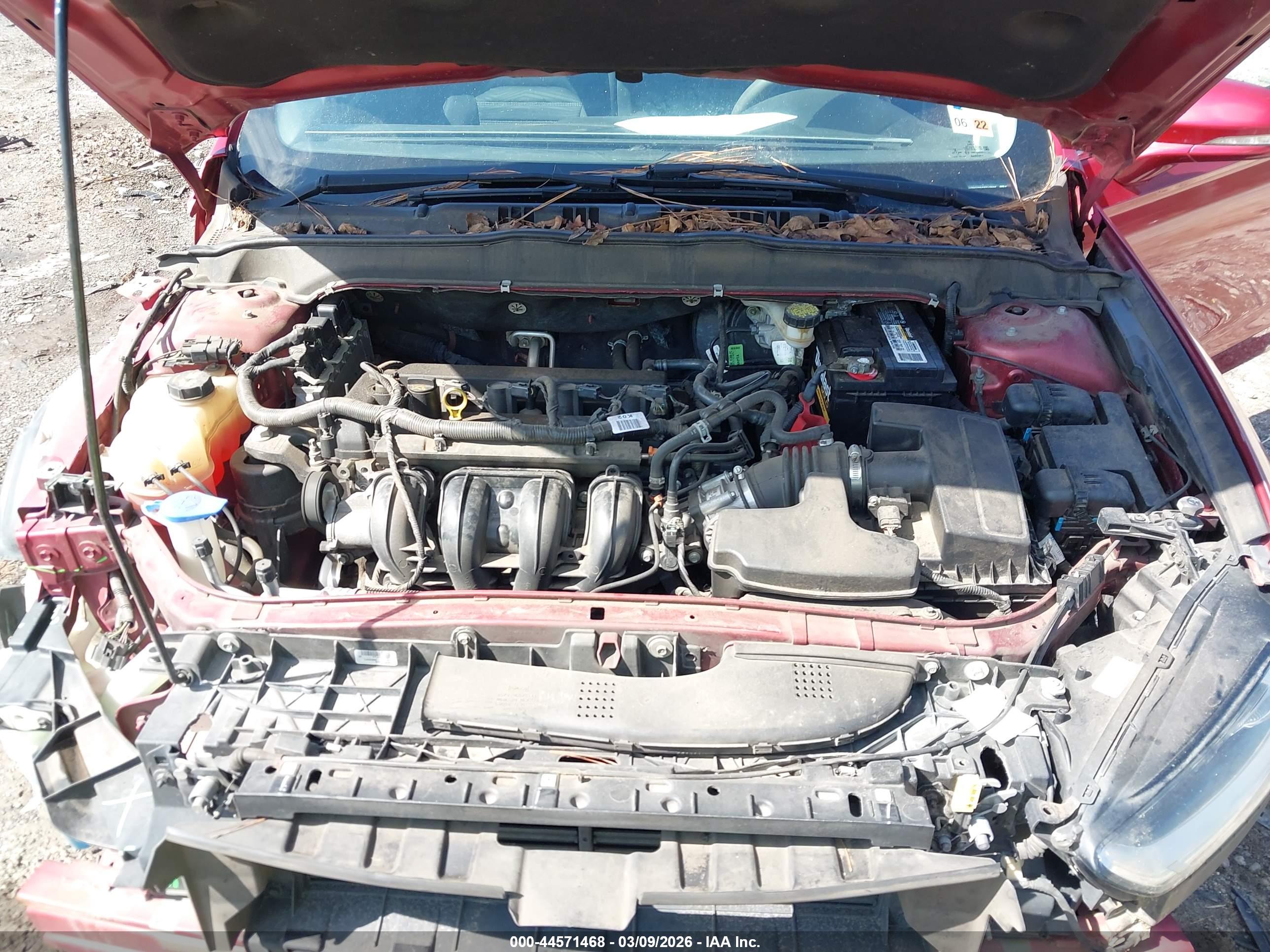FORD FUSION image 10