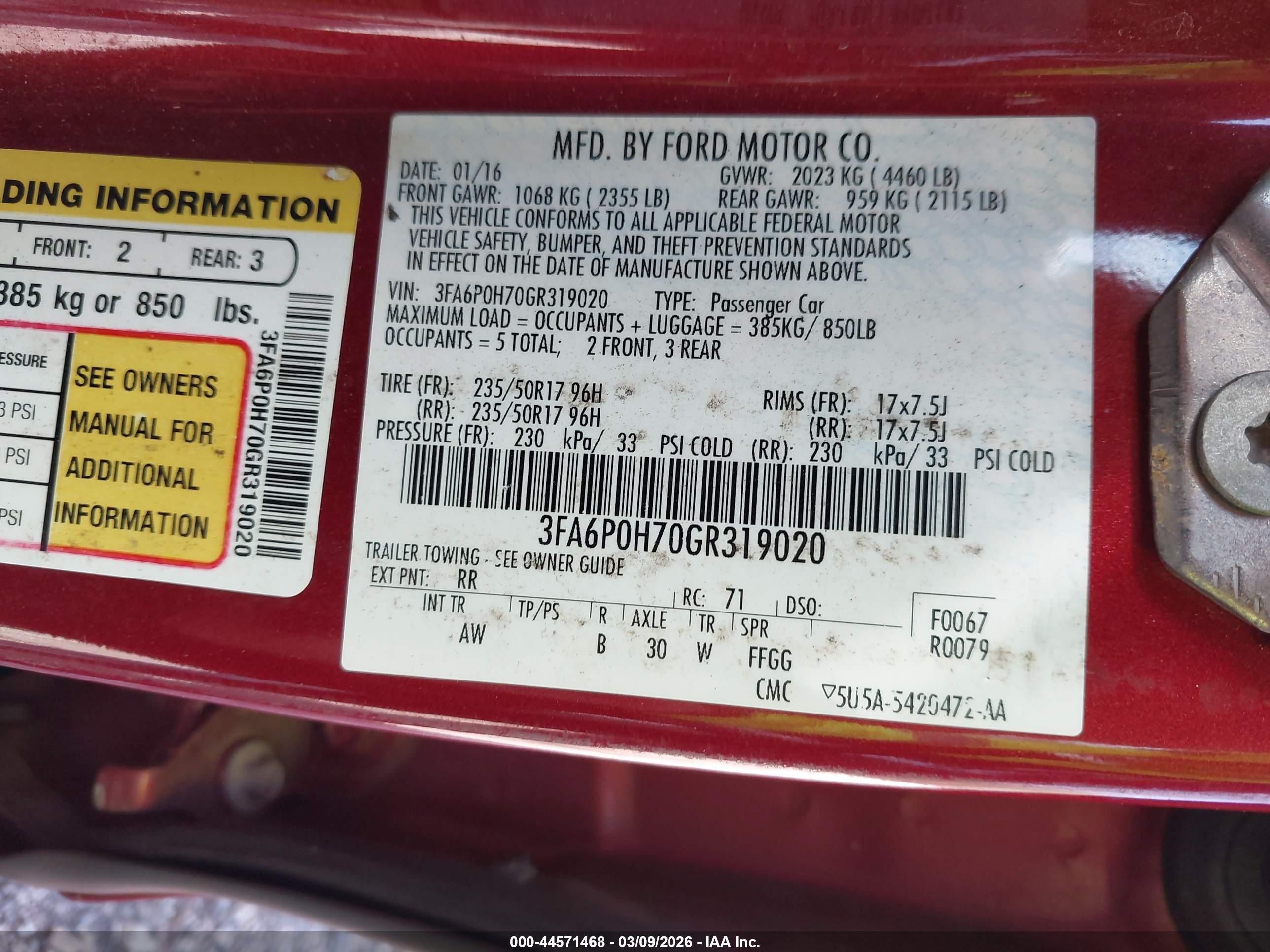 FORD FUSION image 9