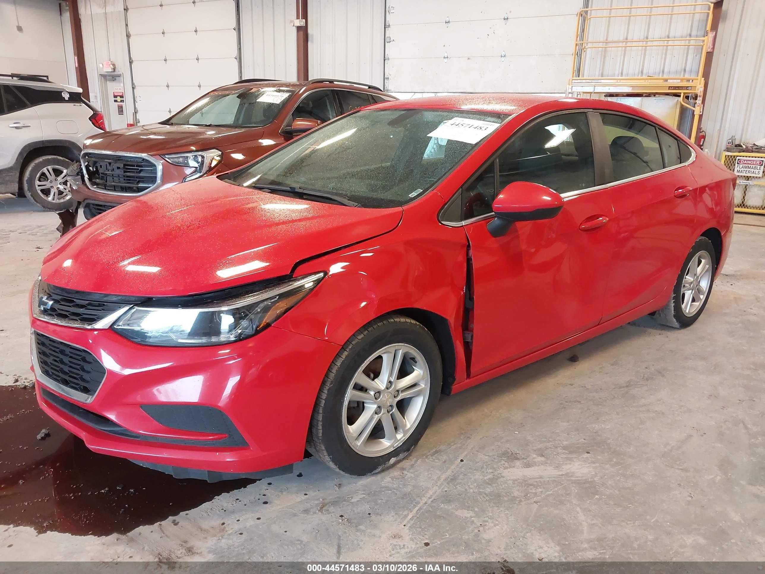 CHEVROLET CRUZE image 2