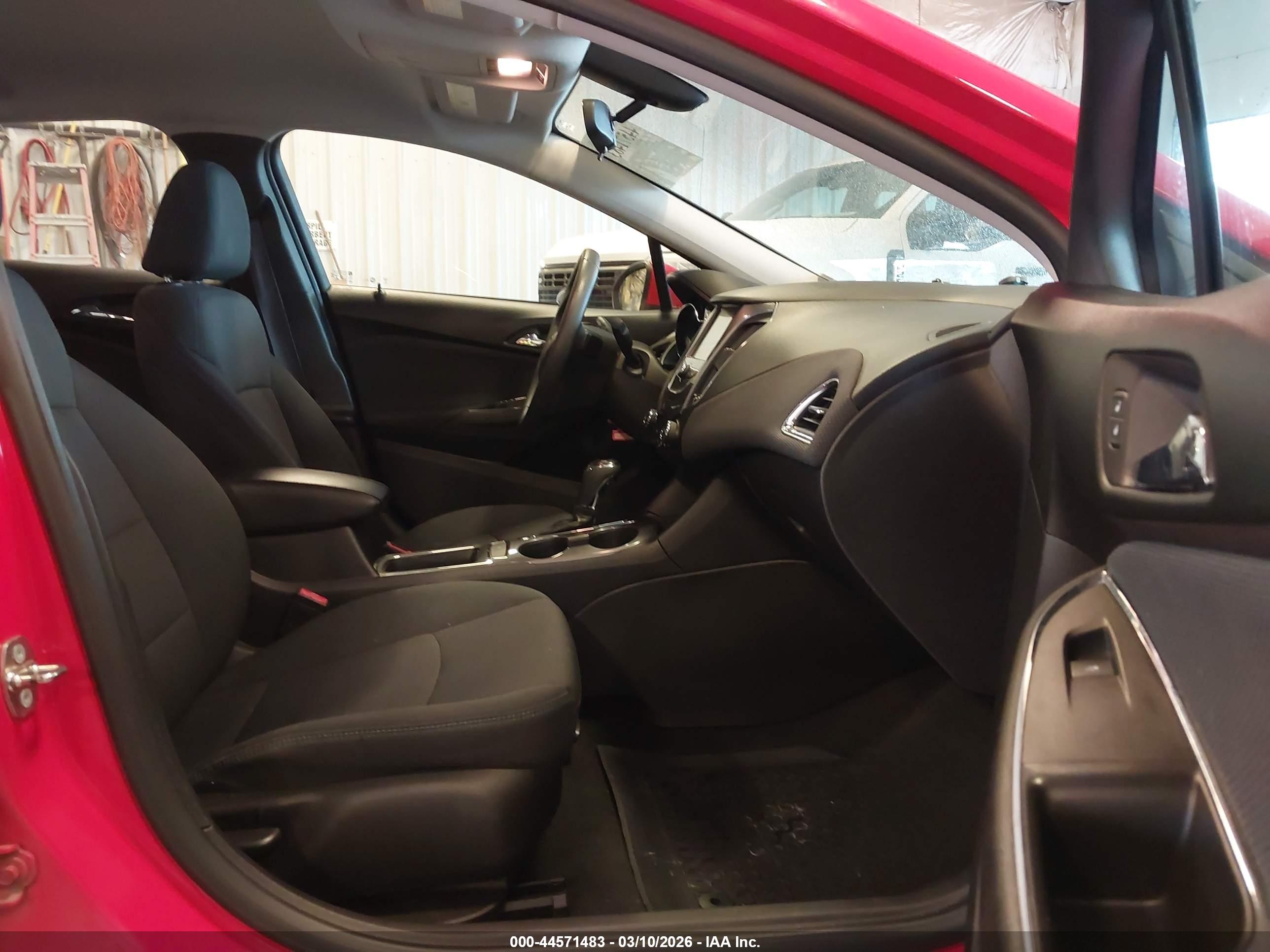 CHEVROLET CRUZE image 5