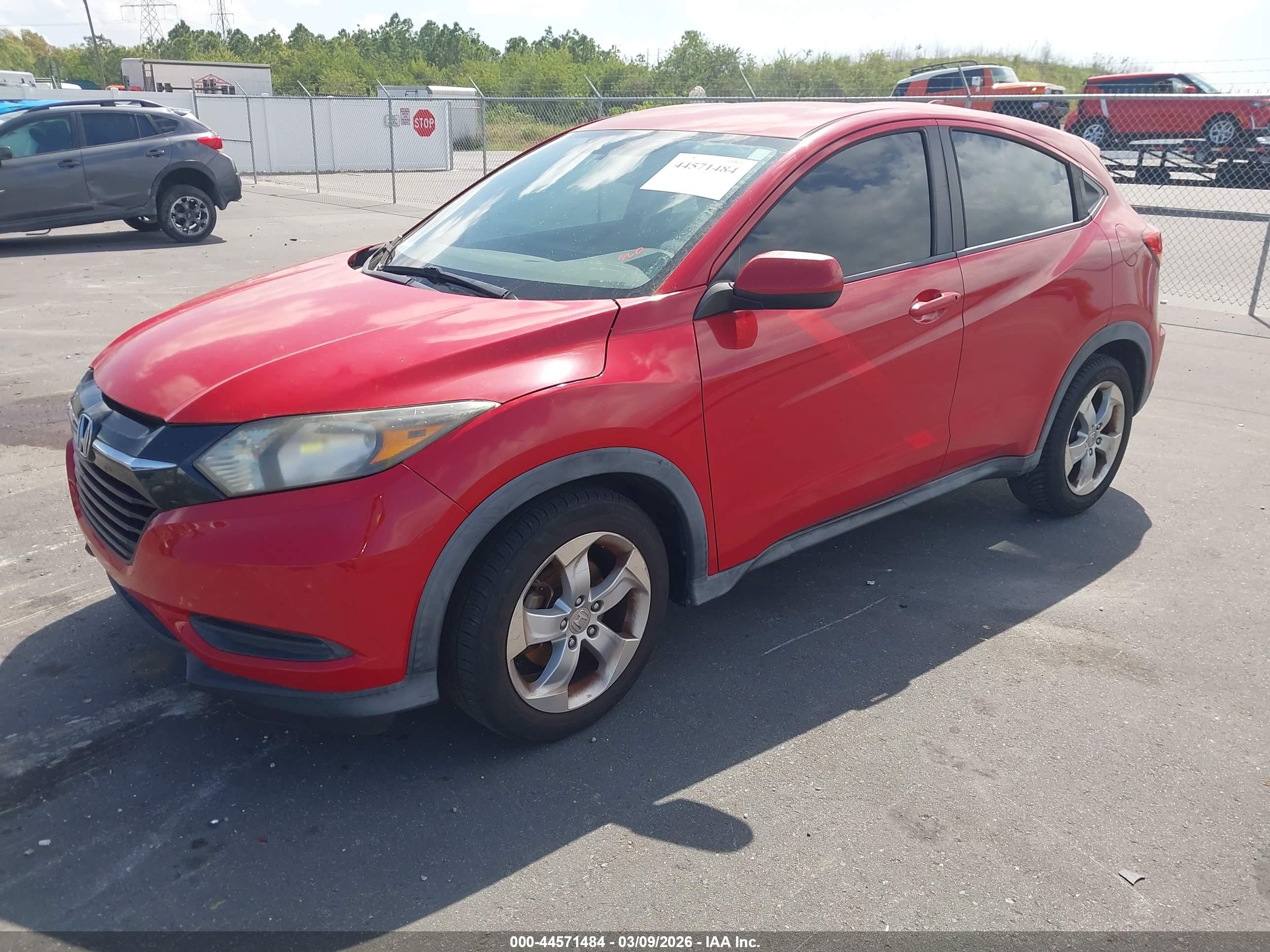 HONDA HR-V image 2