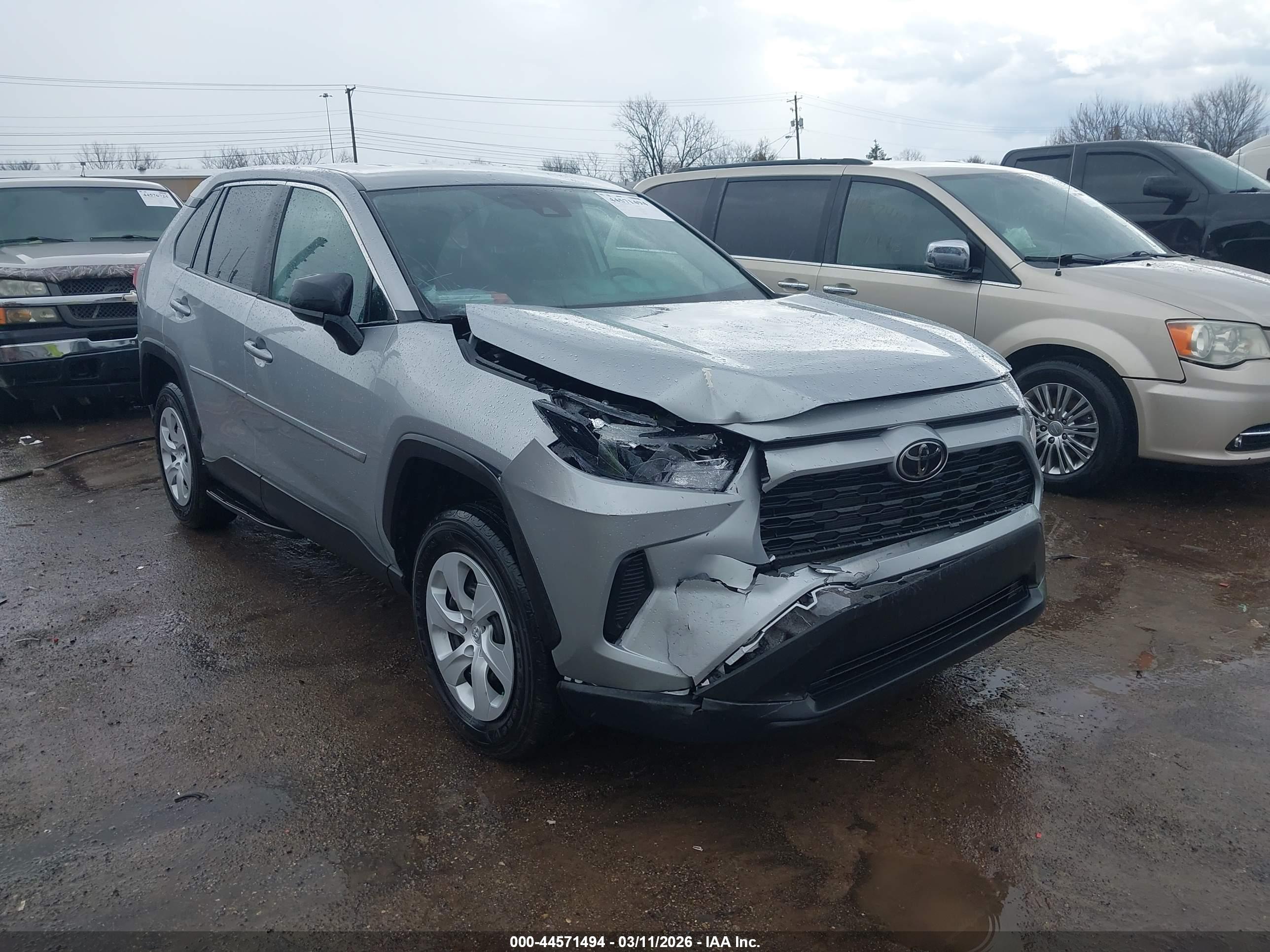 TOYOTA RAV4 image 6