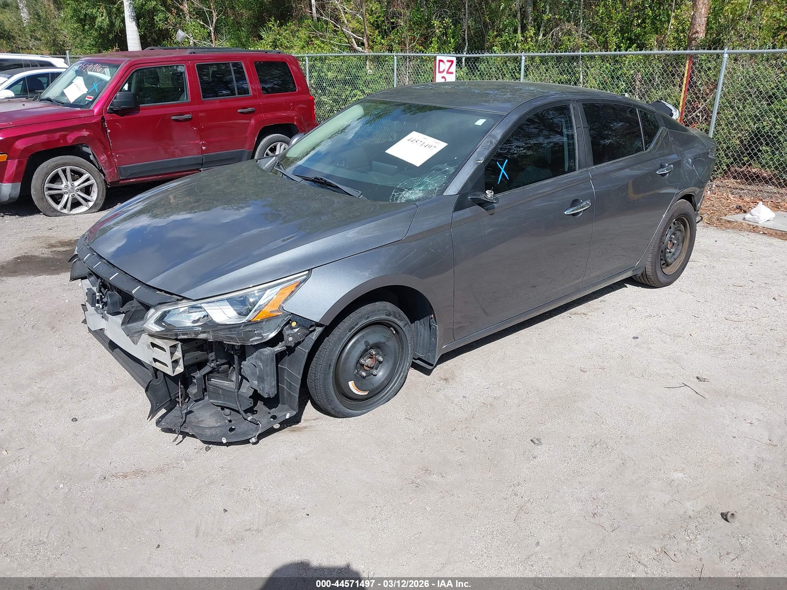 NISSAN ALTIMA image 2