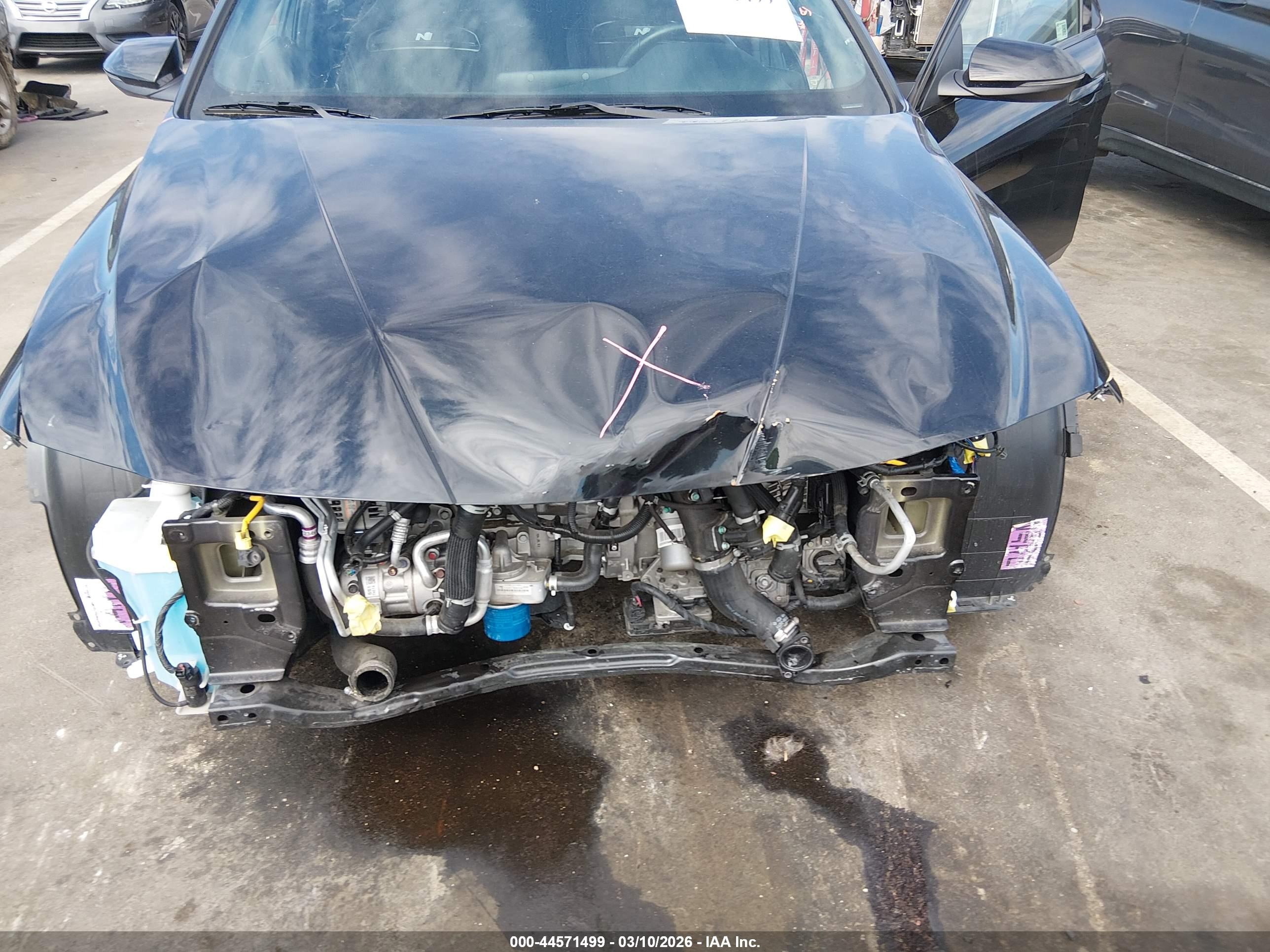 HYUNDAI ELANTRA image 6
