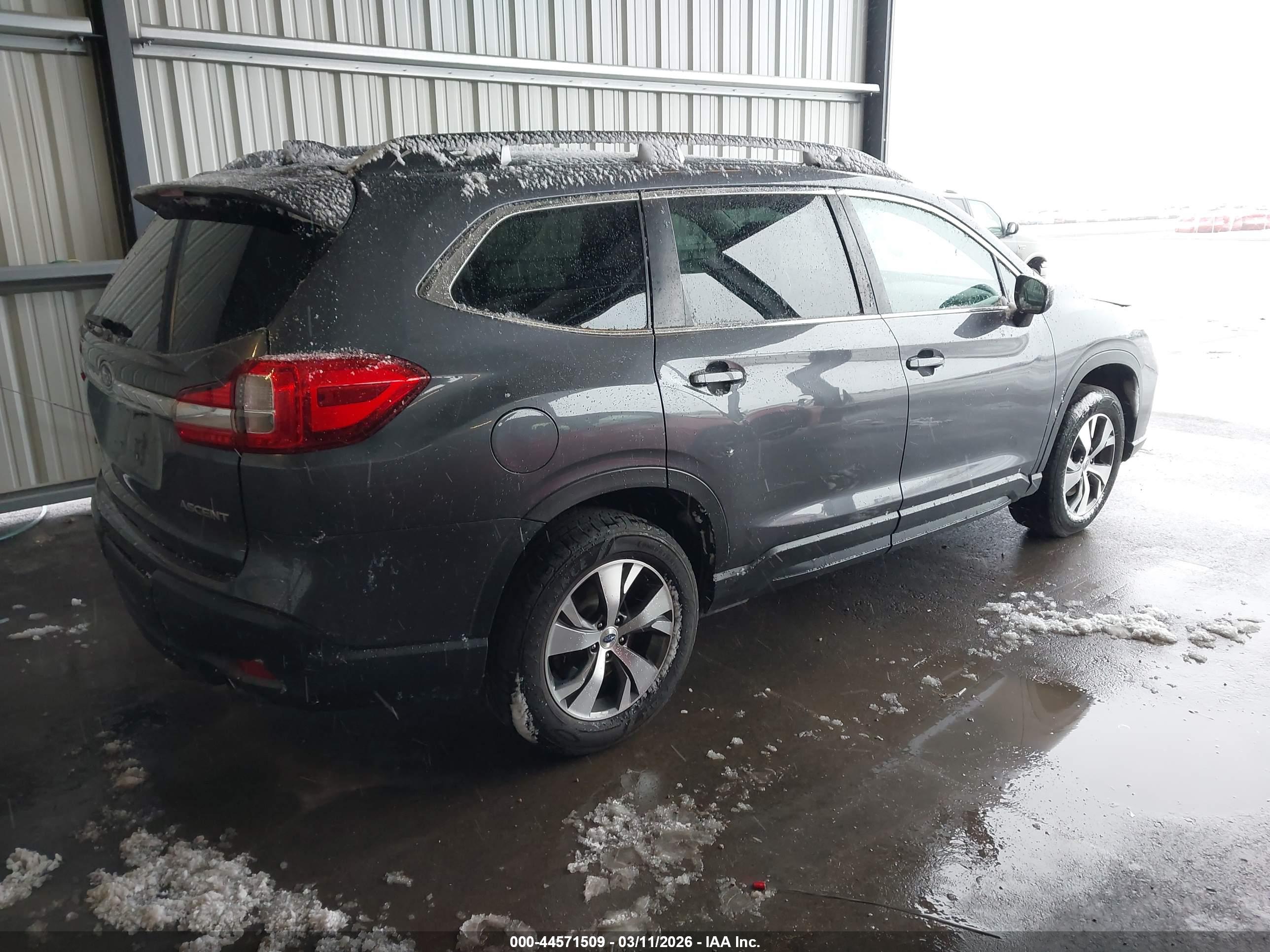 SUBARU ASCENT image 4