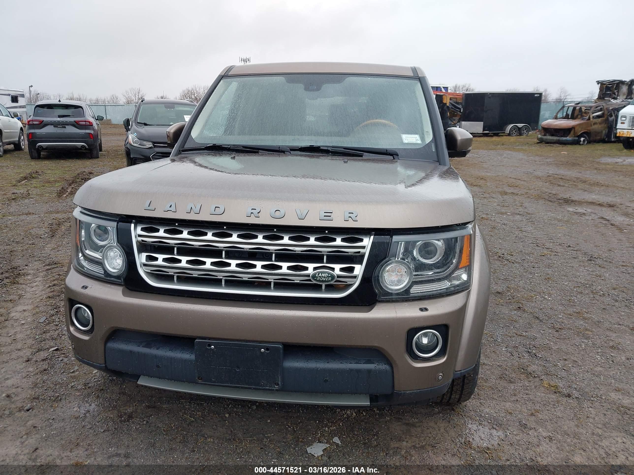 LAND ROVER image 6