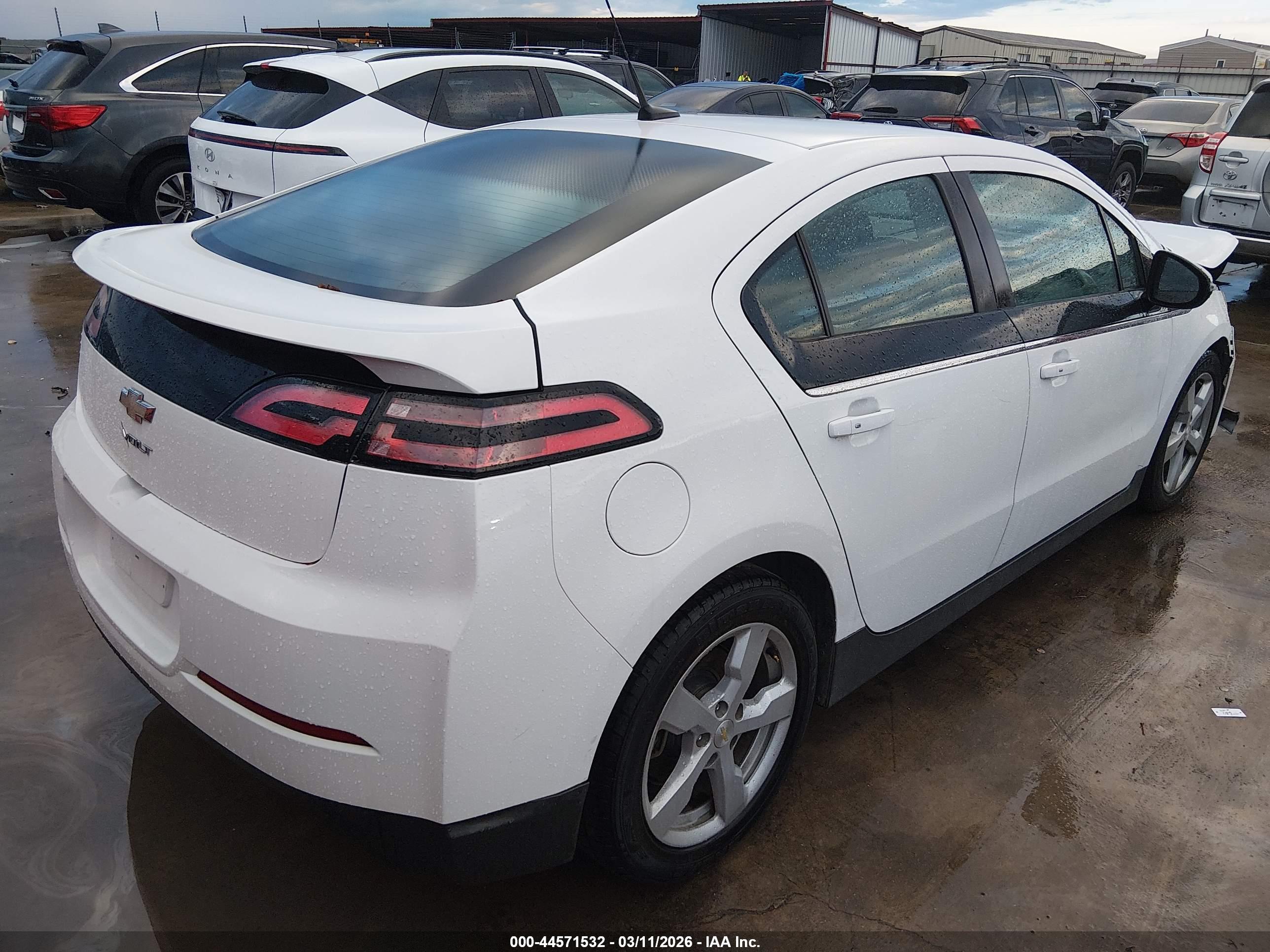 CHEVROLET VOLT image 4