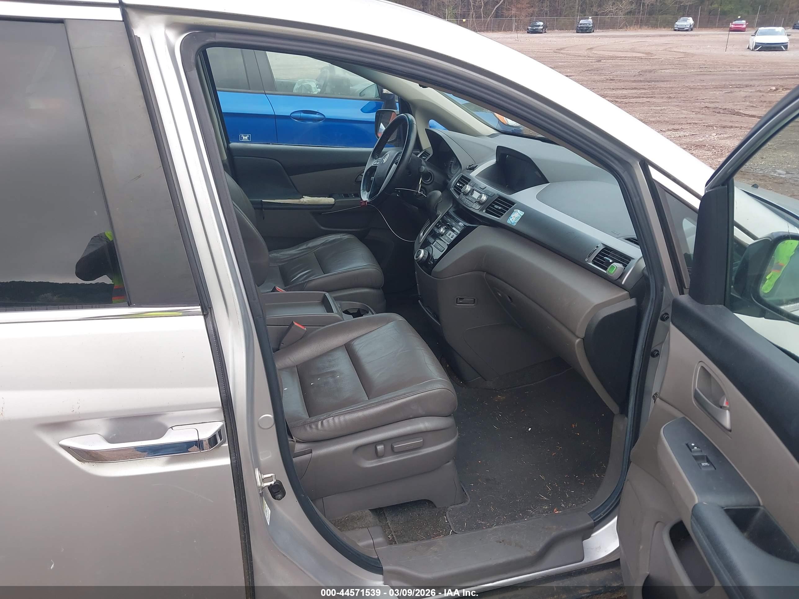 HONDA ODYSSEY image 5
