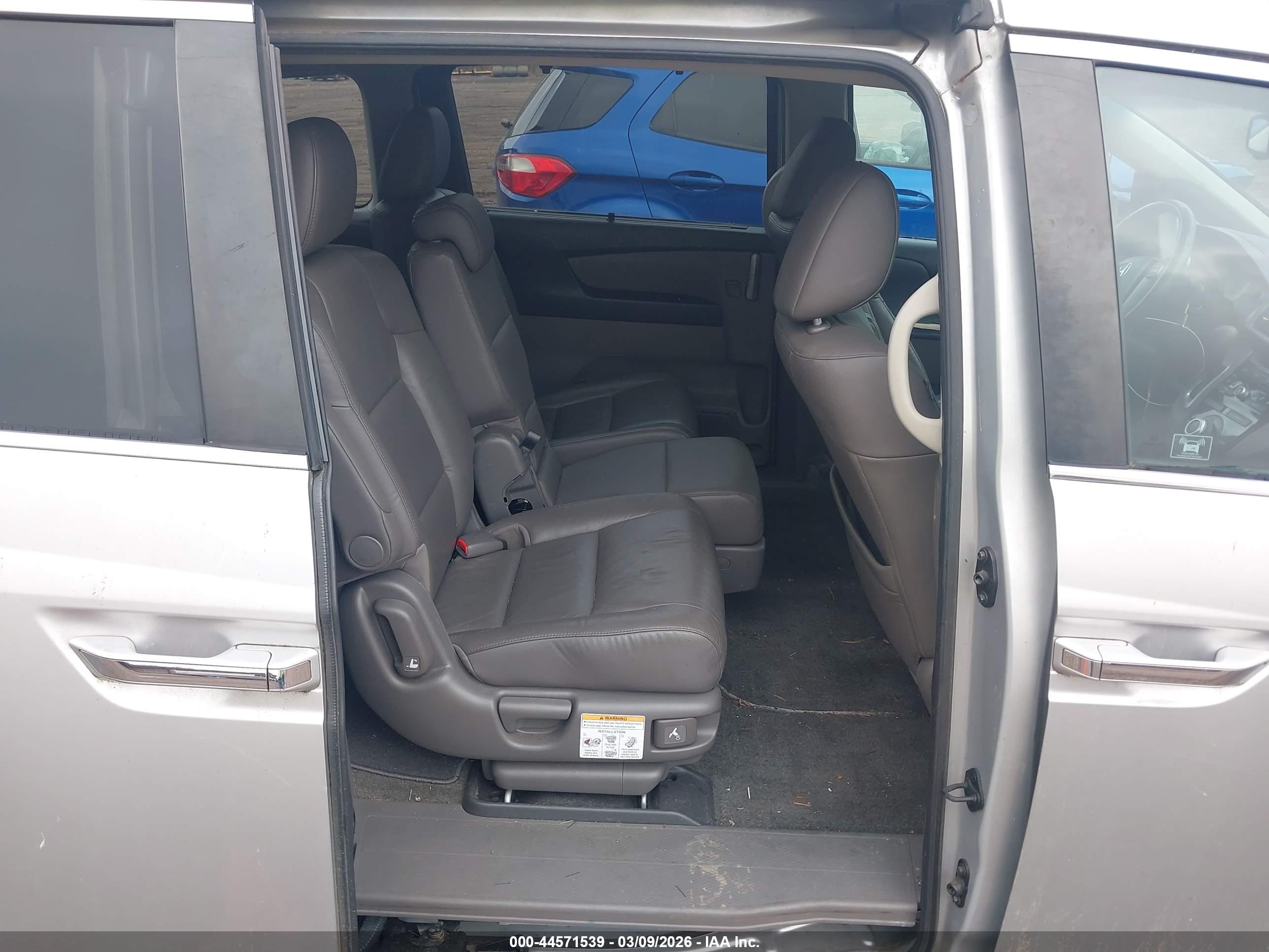 HONDA ODYSSEY image 8