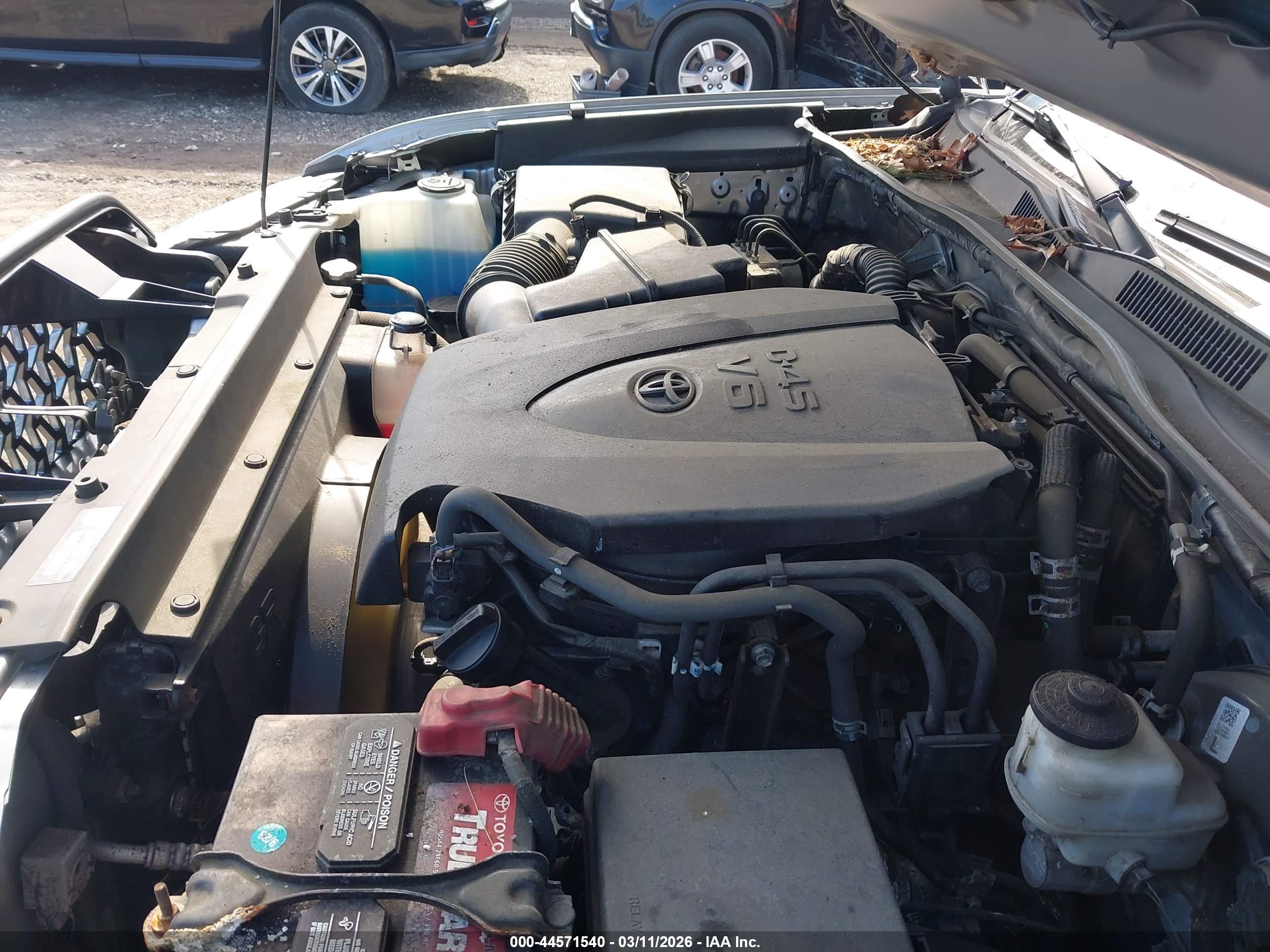 TOYOTA TACOMA image 10