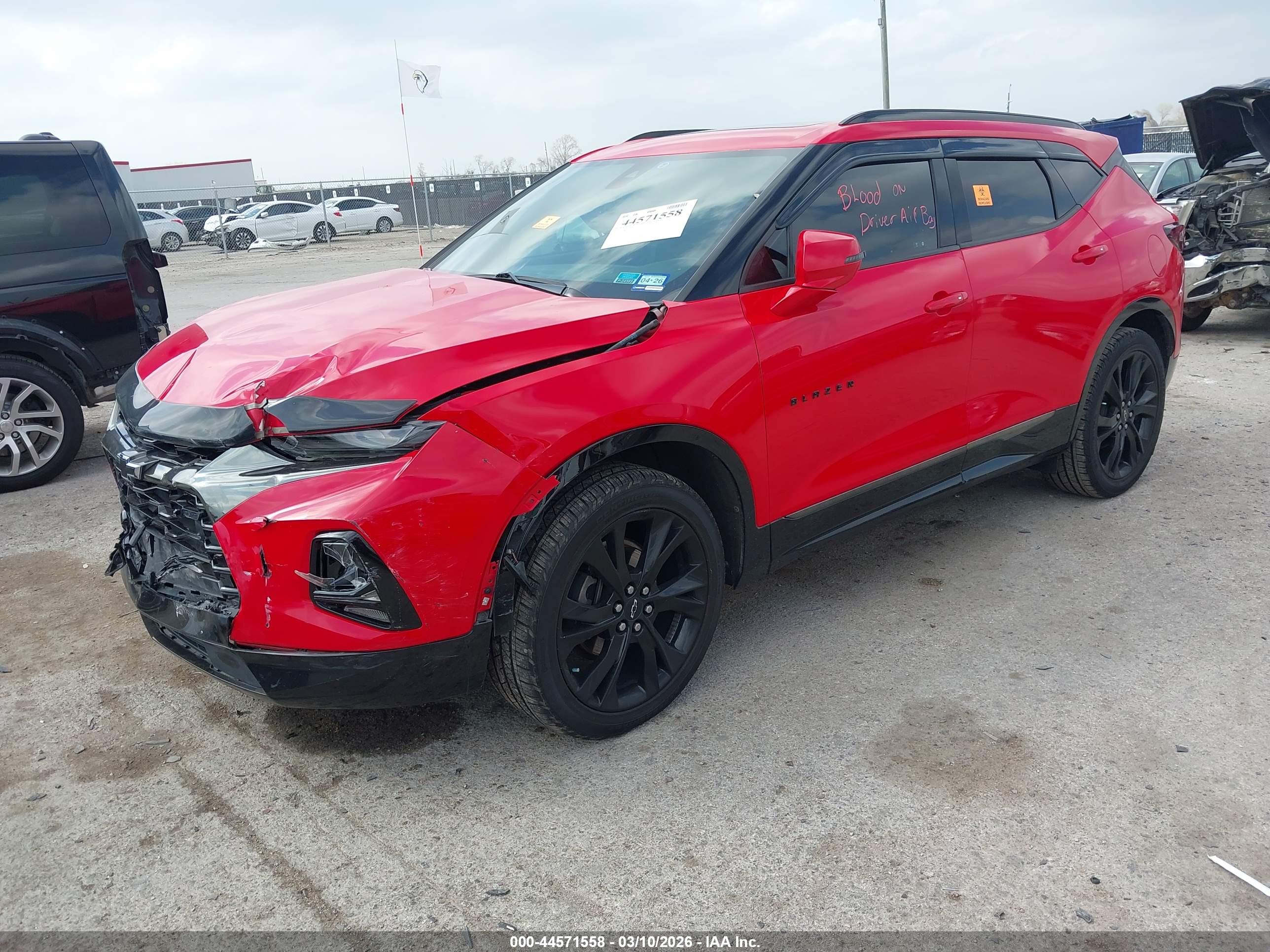 CHEVROLET BLAZER image 2