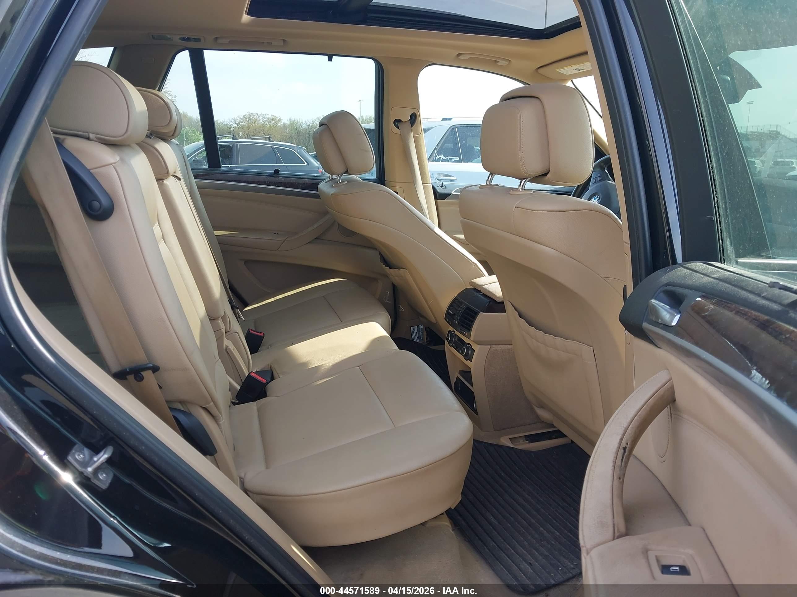 BMW X5 image 8