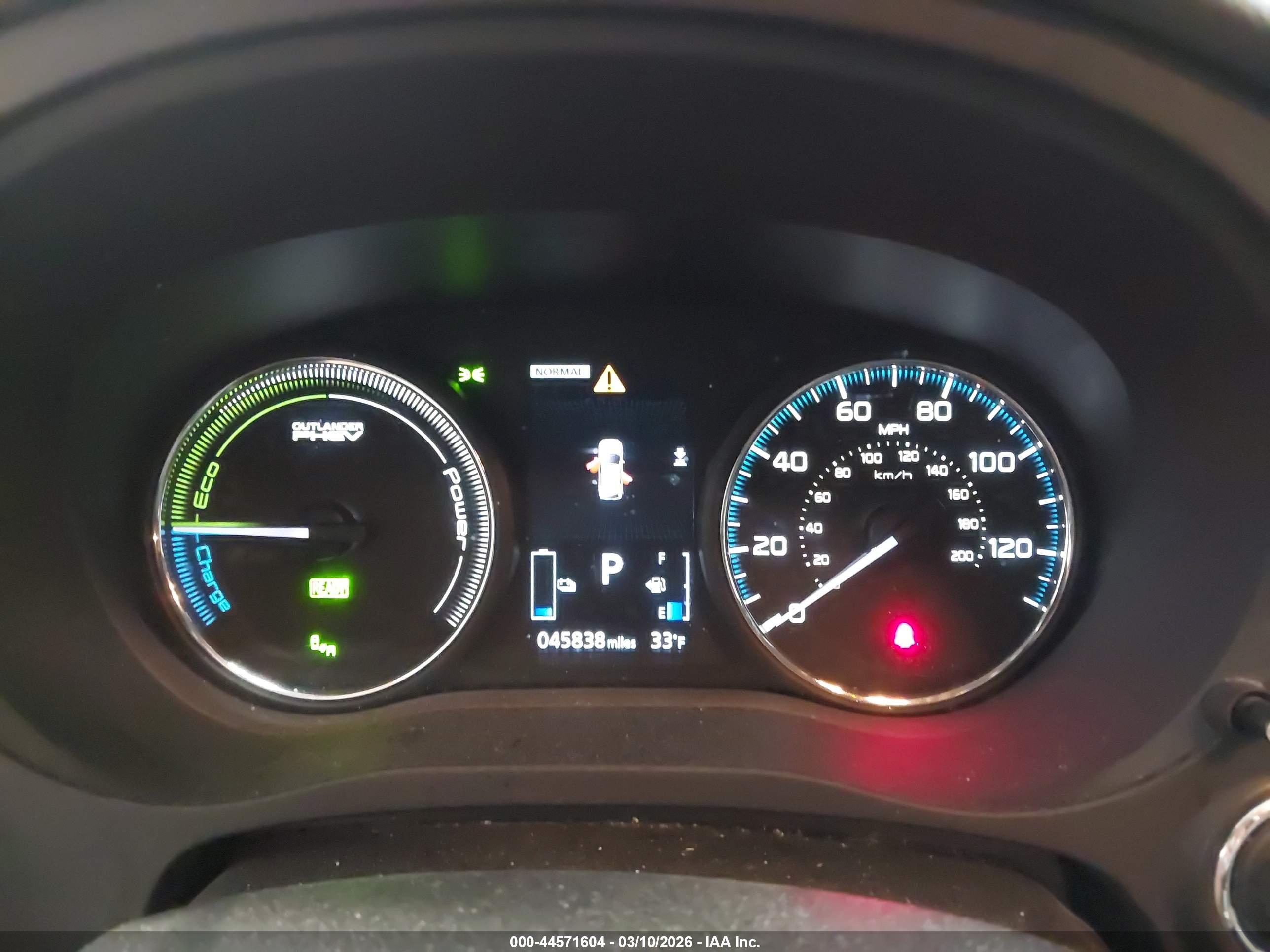 MITSUBISHI OUTLANDER image 7