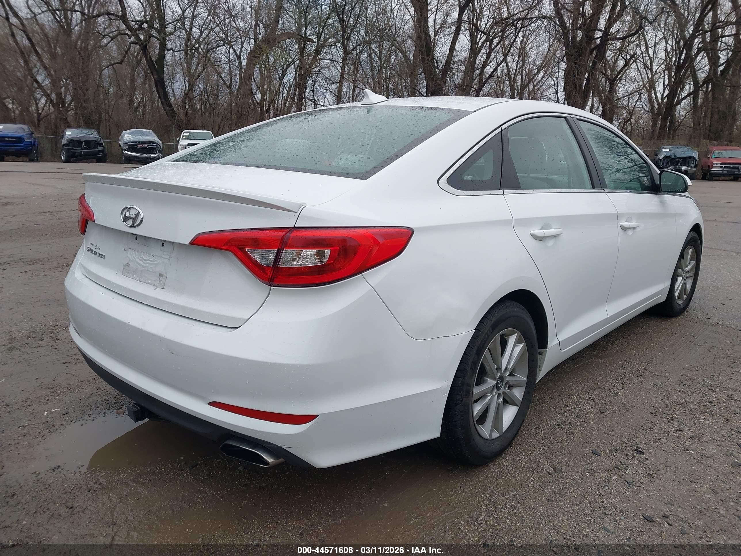HYUNDAI SONATA image 4