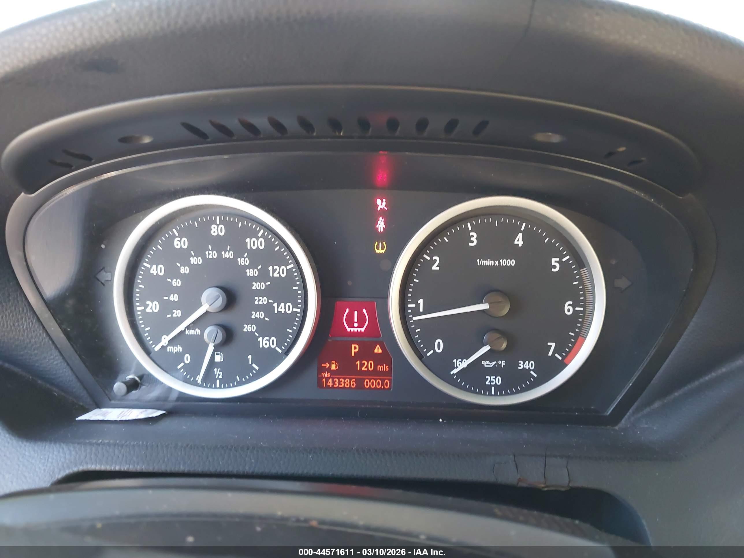BMW 650I image 7