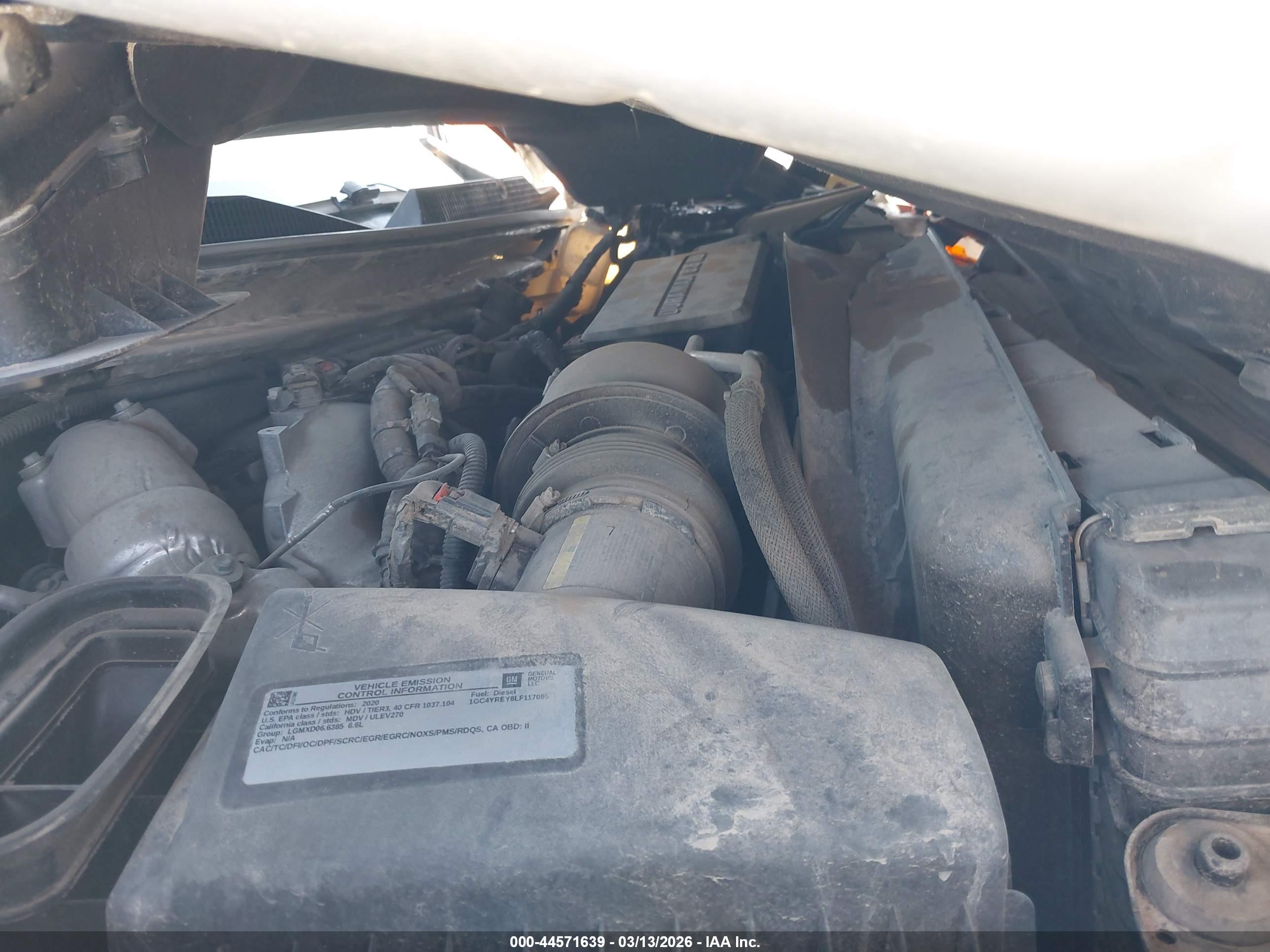 CHEVROLET SILVERADO image 10