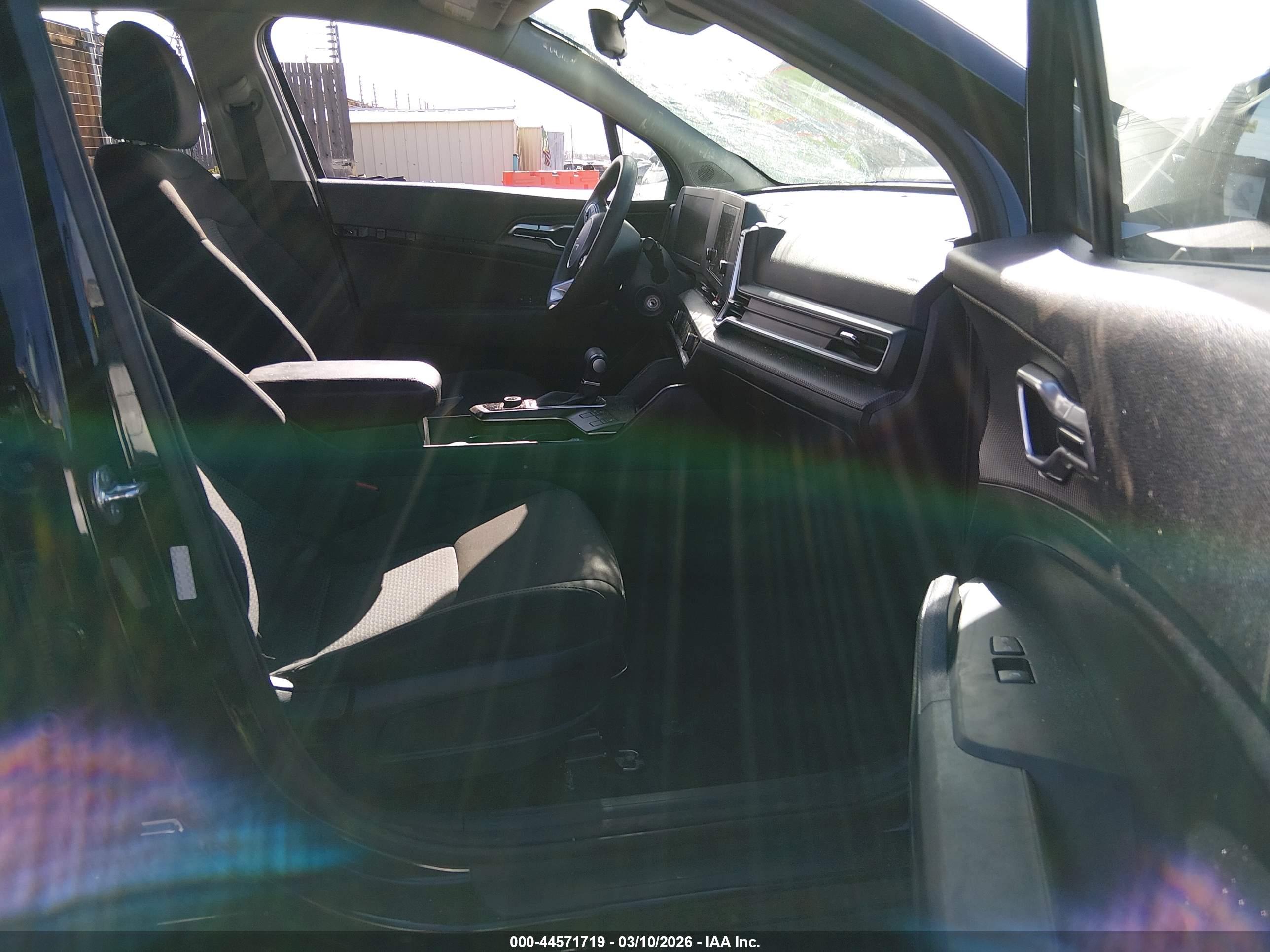 KIA SPORTAGE image 5