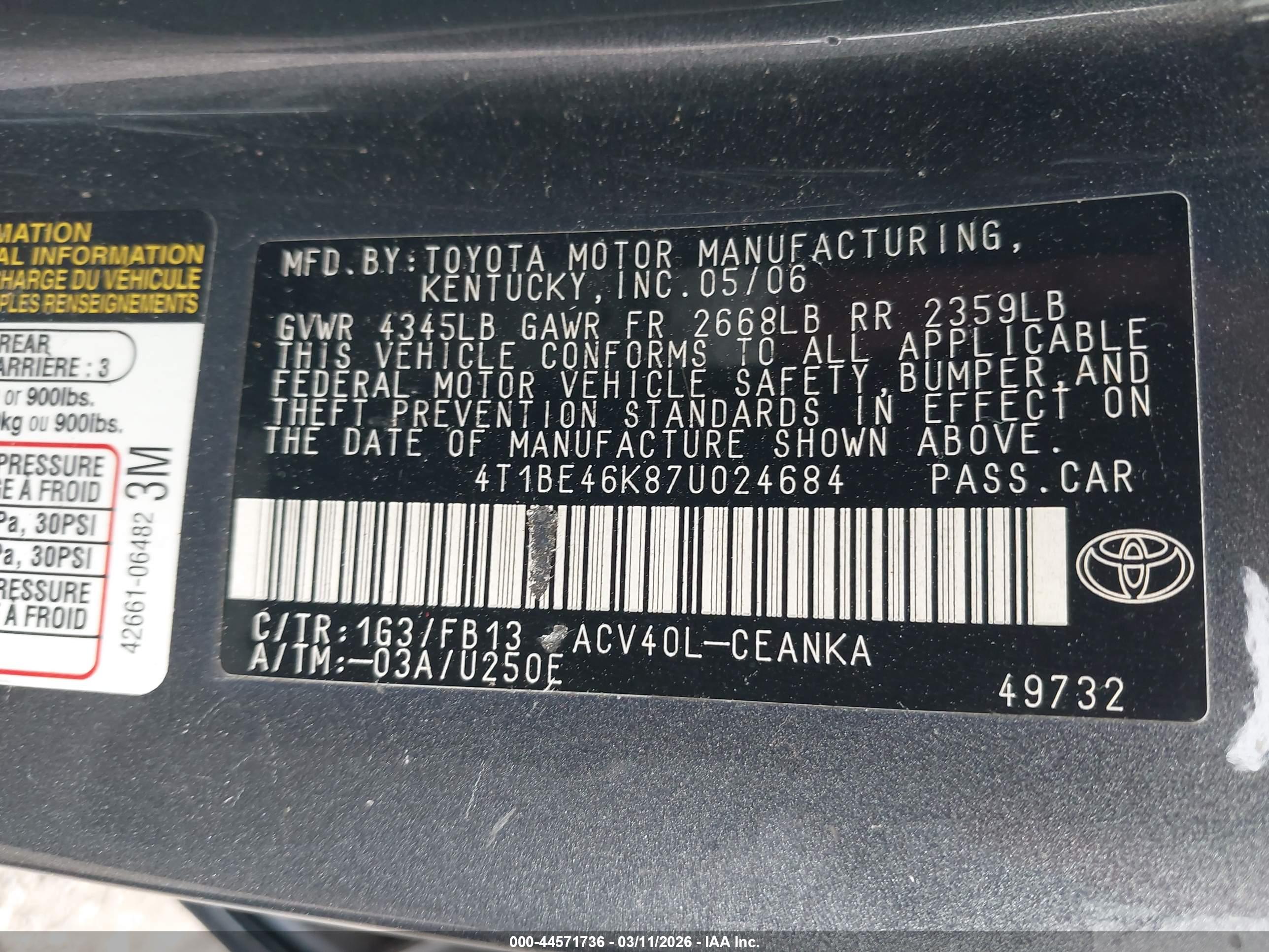 TOYOTA CAMRY image 9