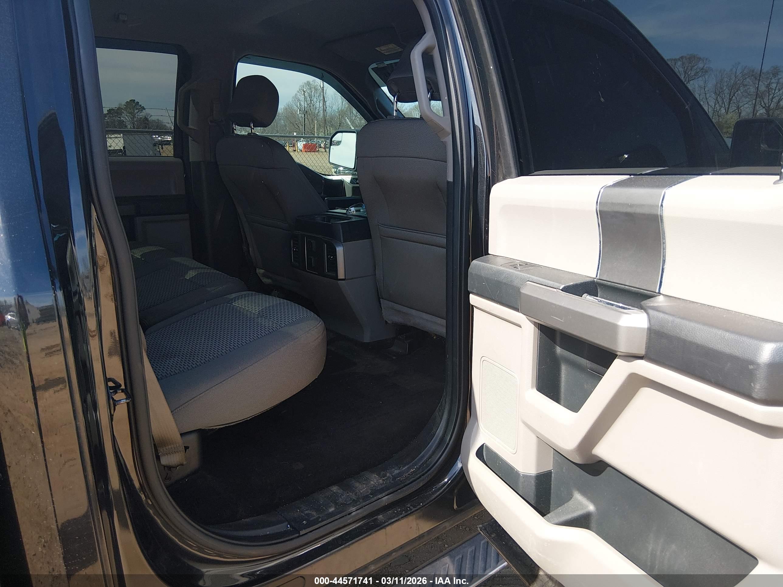 FORD F-150 image 8