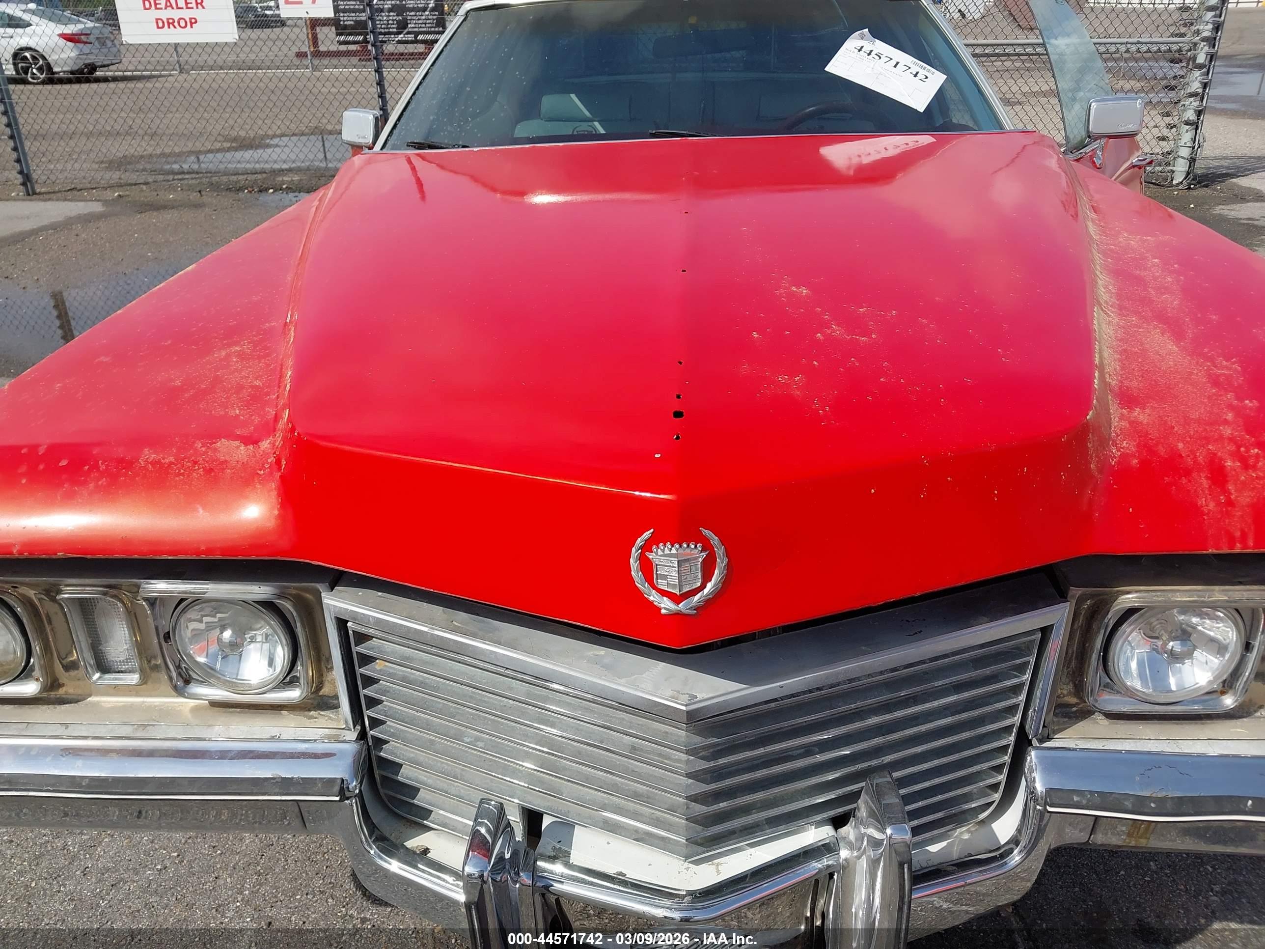 CADILLAC 4 image 6