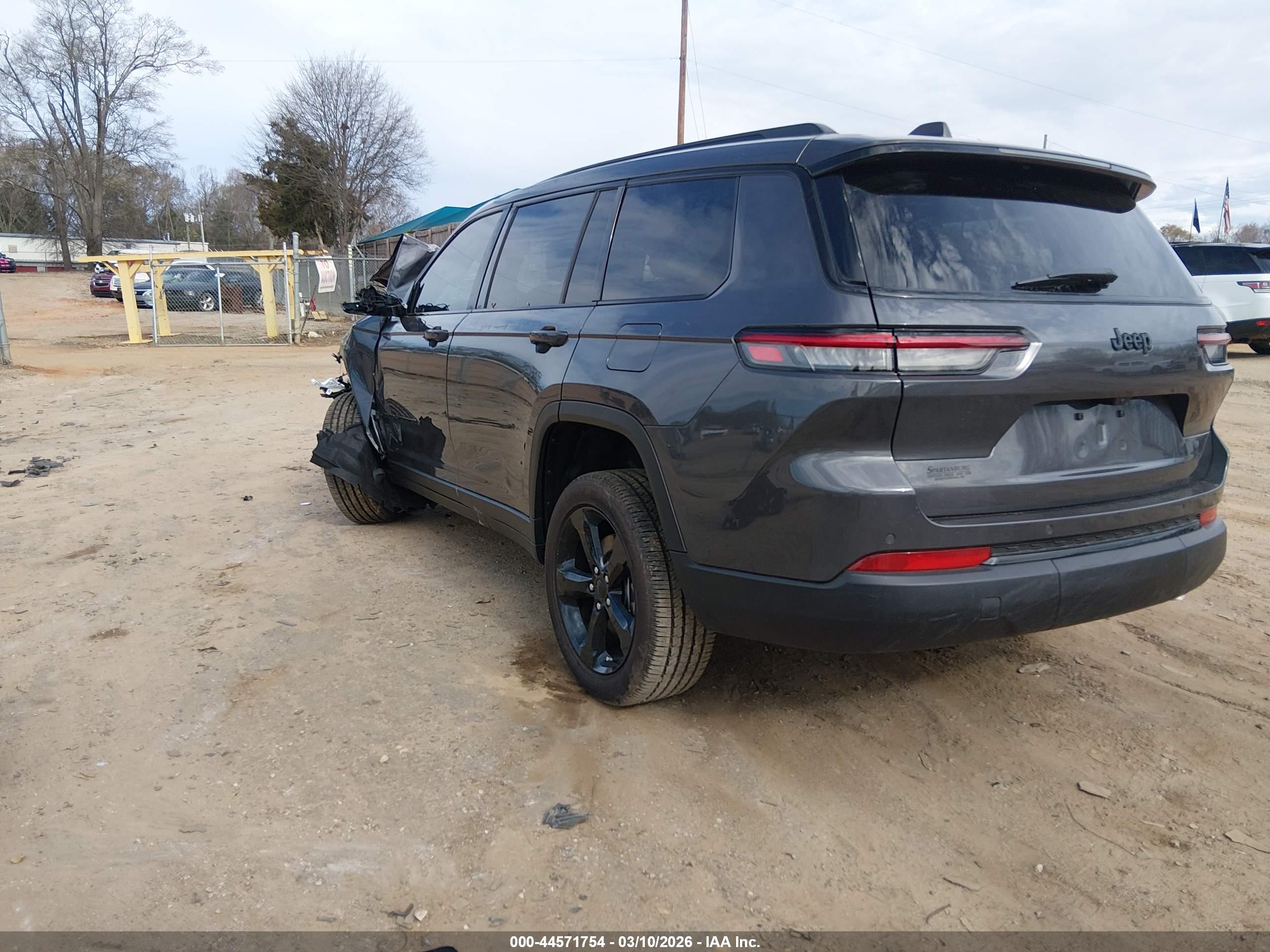 JEEP GRAND image 3