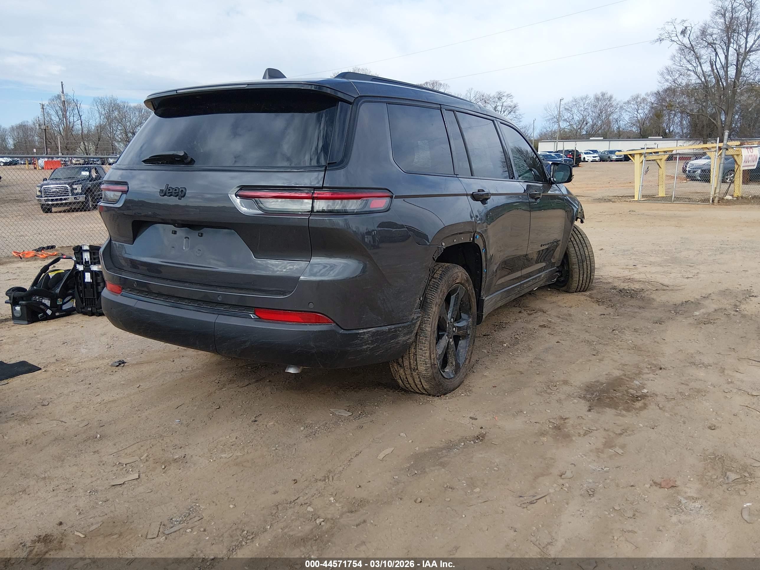 JEEP GRAND image 4