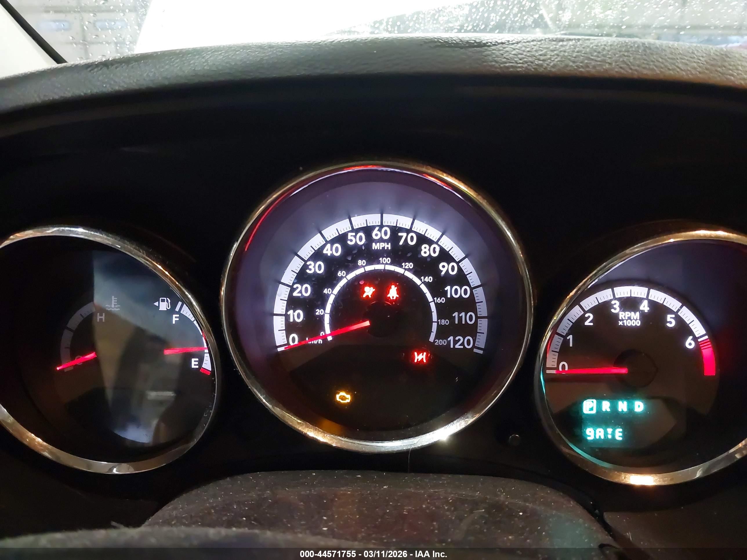 DODGE CALIBER image 7
