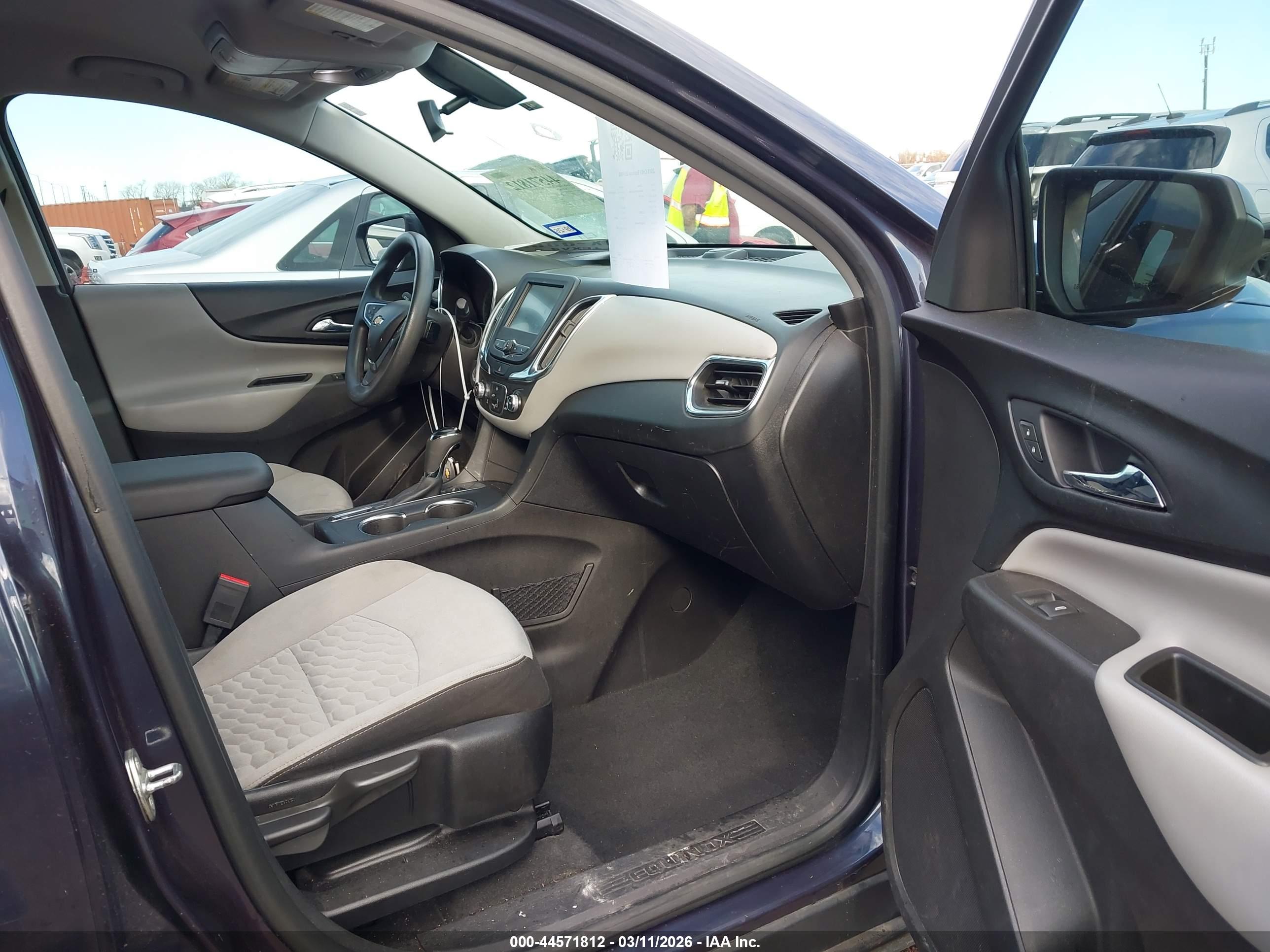 CHEVROLET EQUINOX image 5