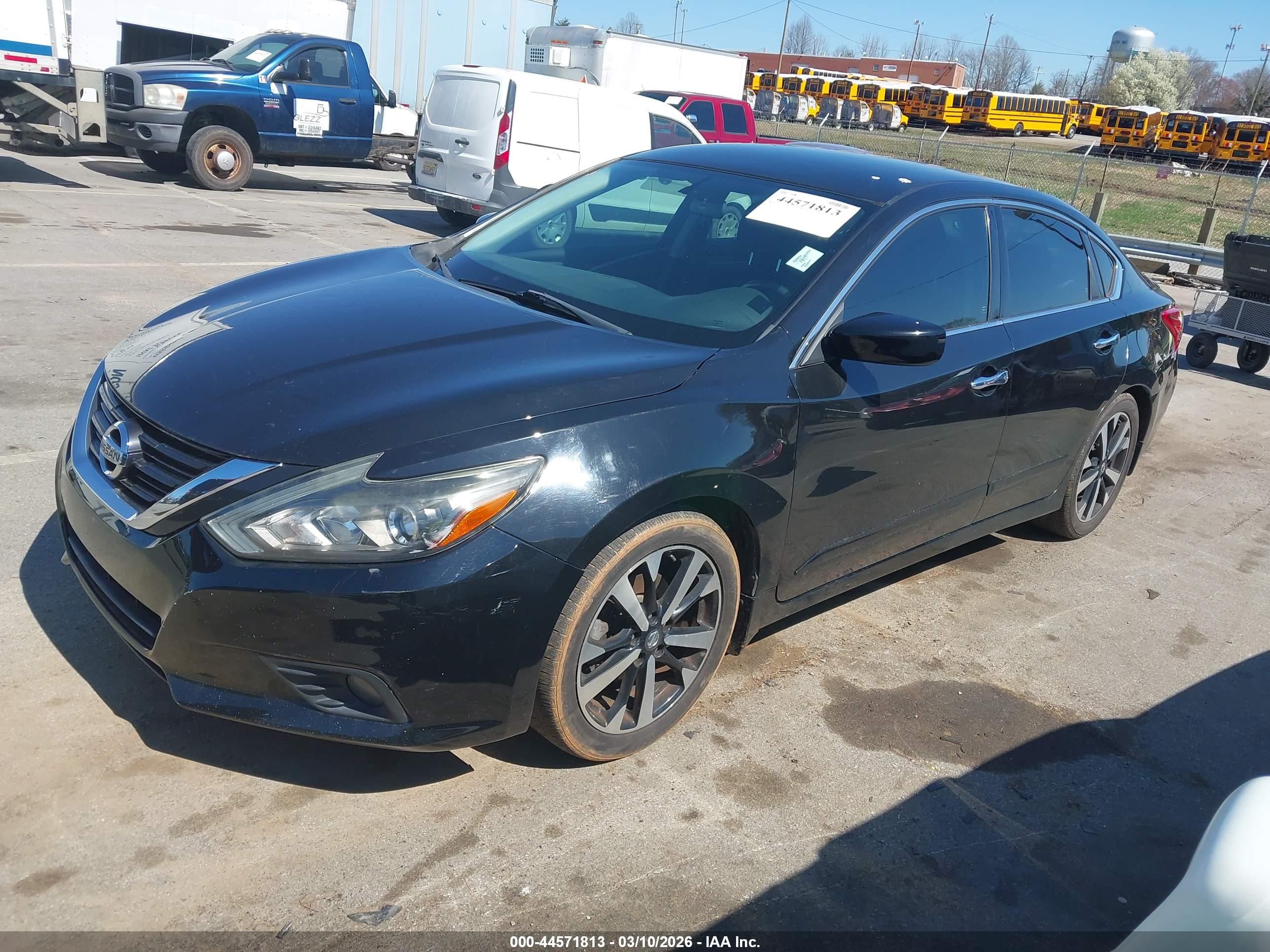 NISSAN ALTIMA image 2