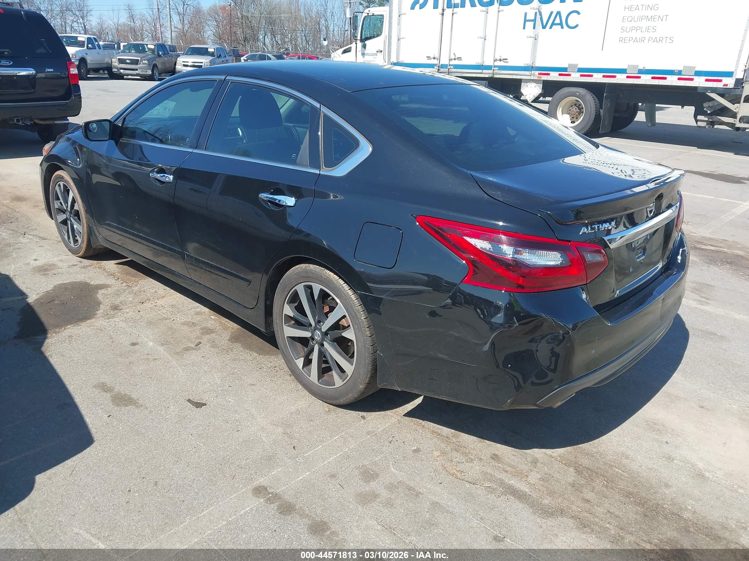 NISSAN ALTIMA image 3