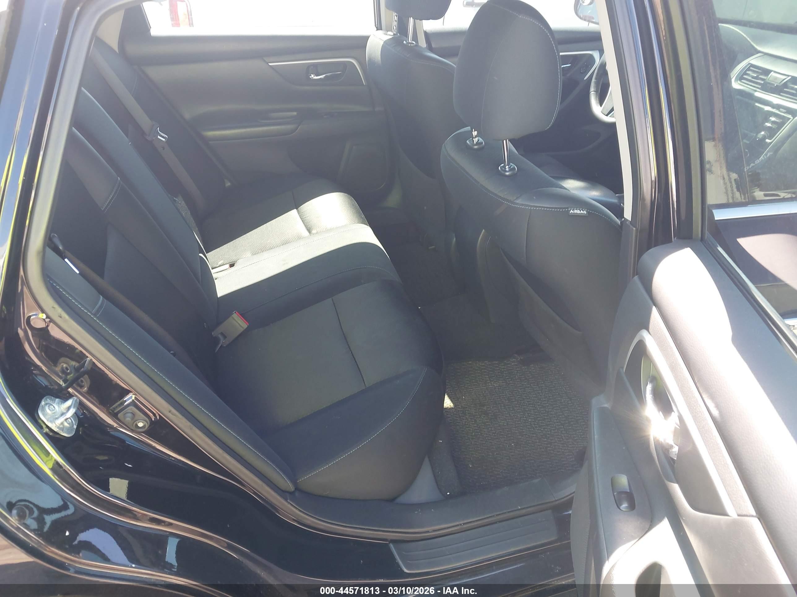 NISSAN ALTIMA image 8