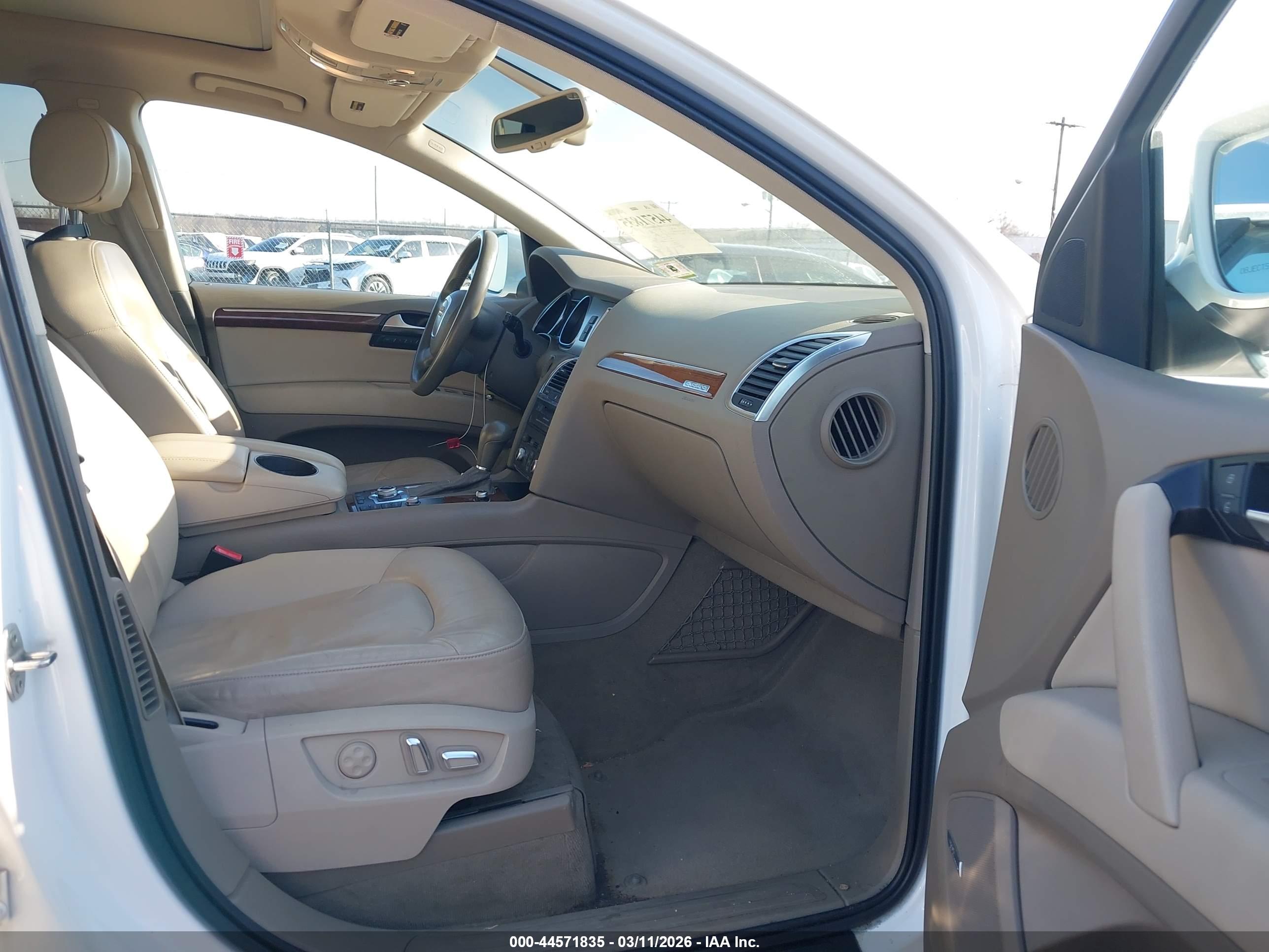 AUDI Q7 image 5