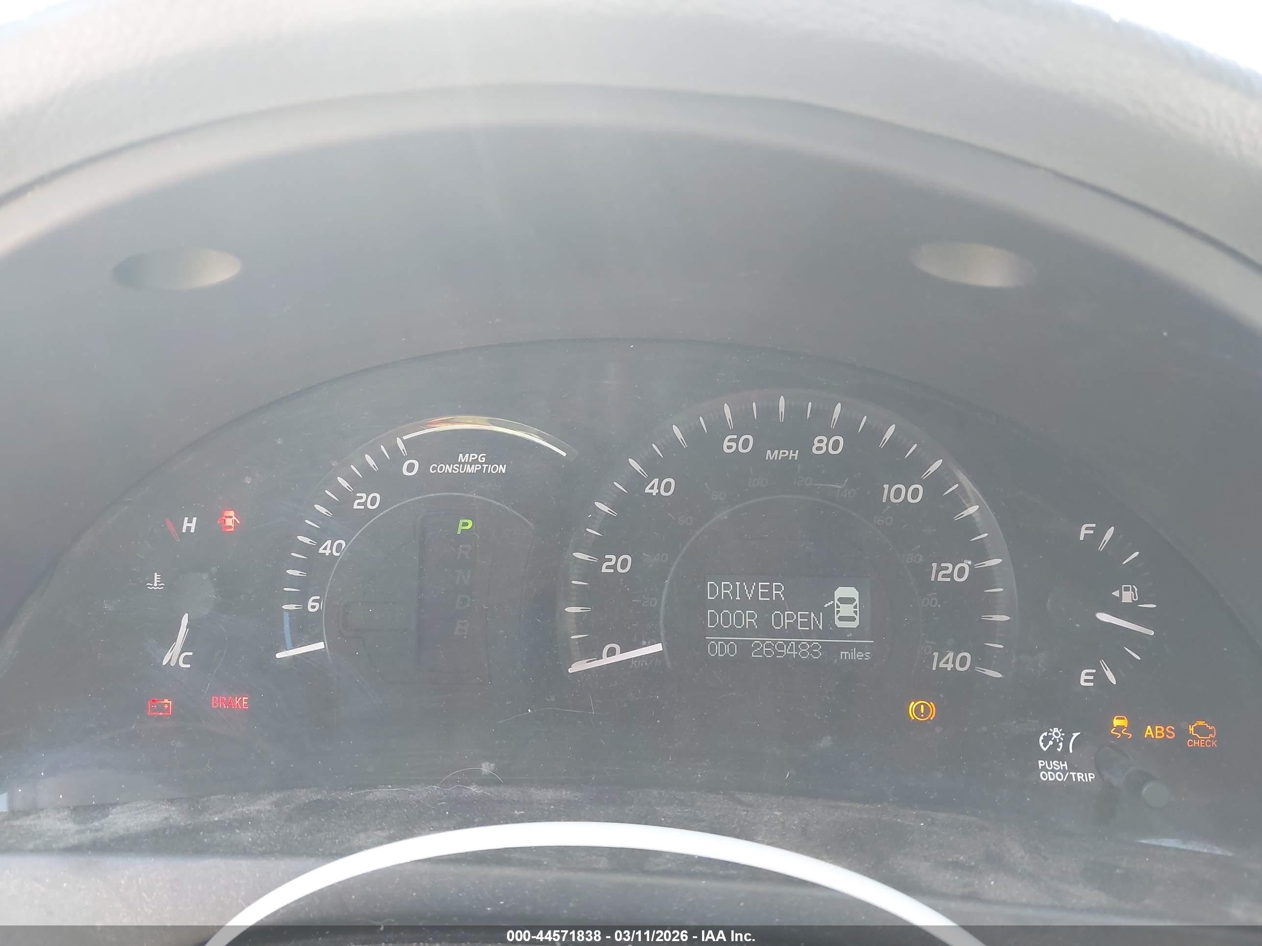 TOYOTA CAMRY image 7