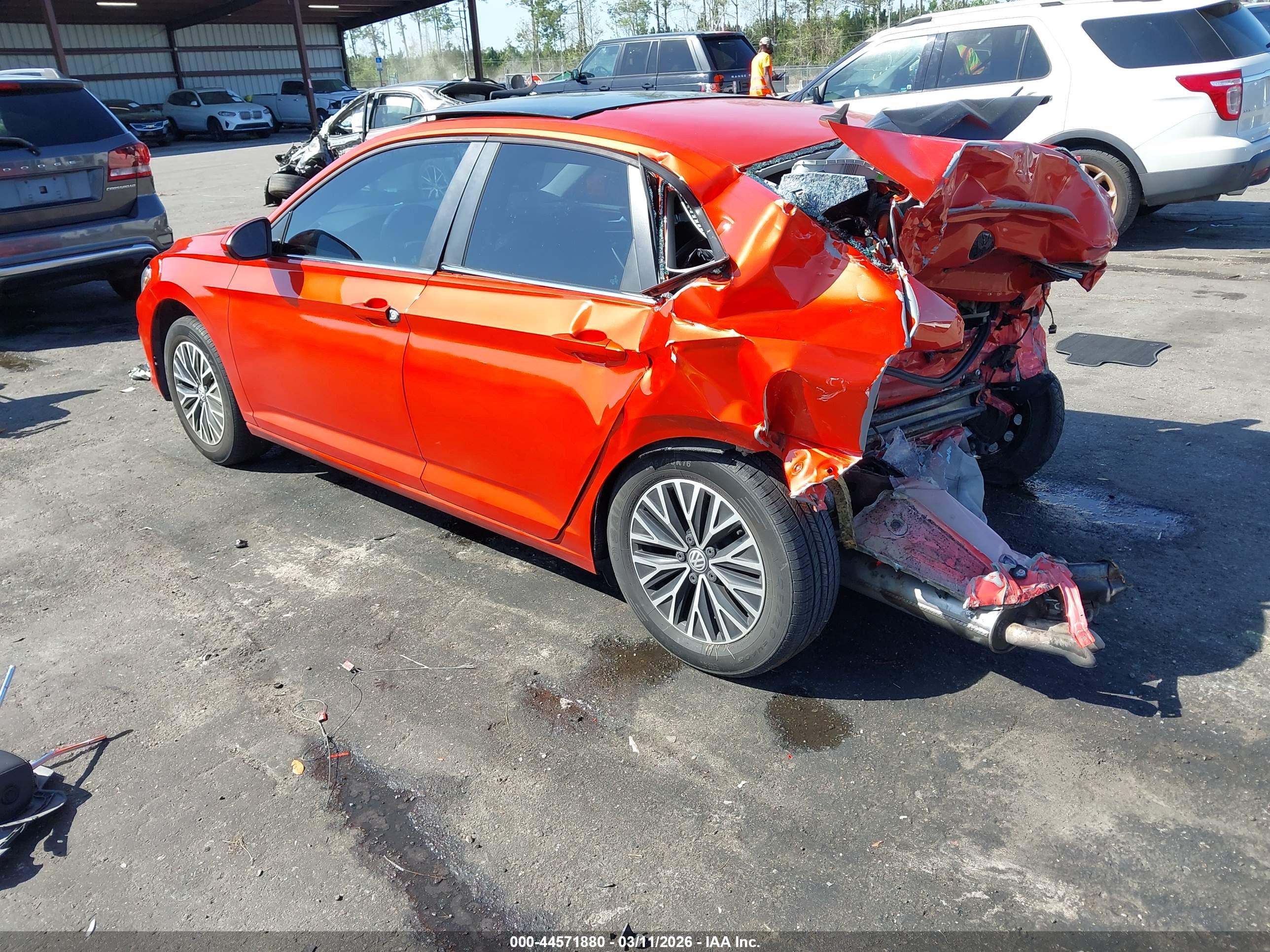 VOLKSWAGEN JETTA image 3
