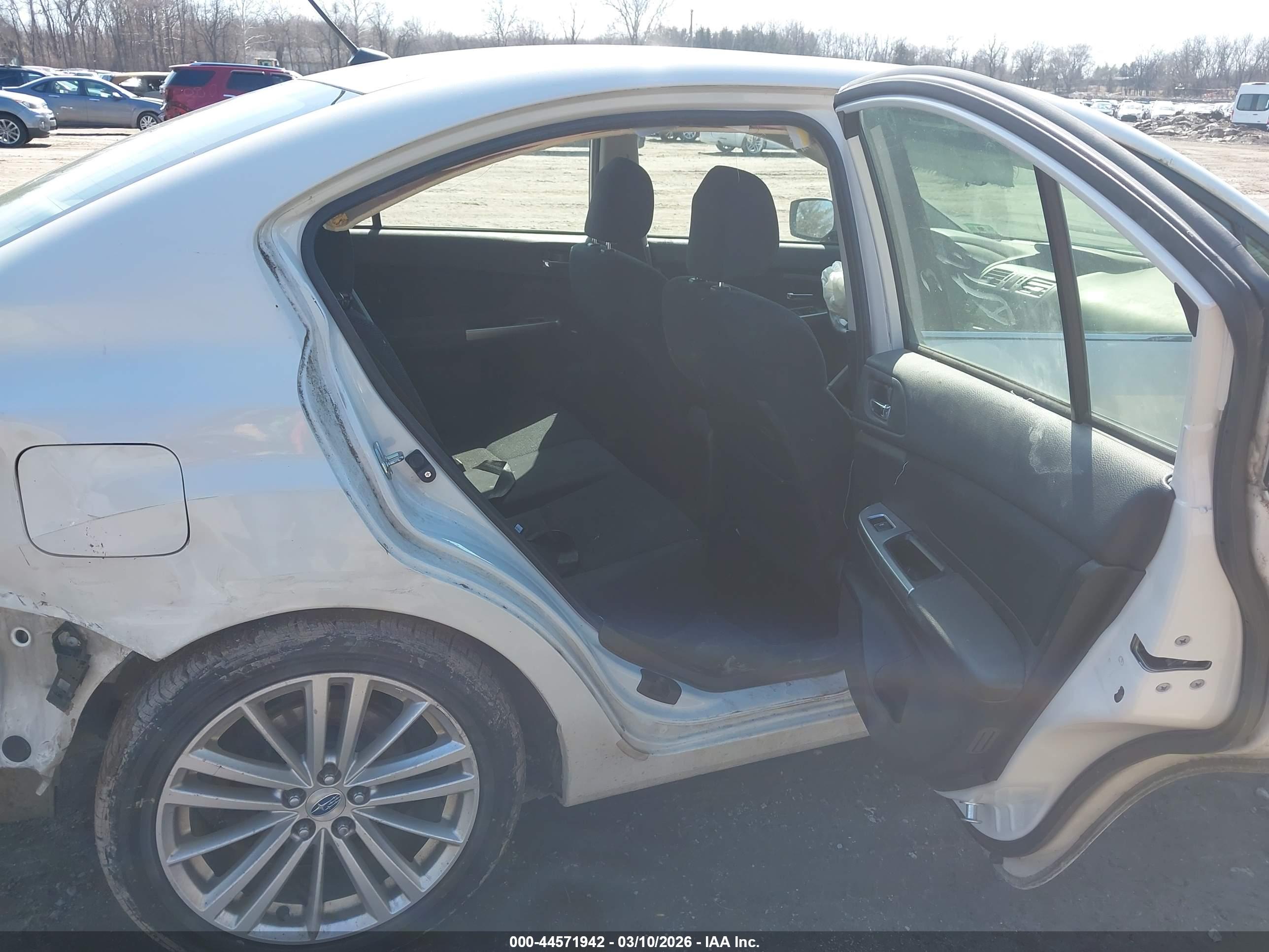 SUBARU IMPREZA image 8