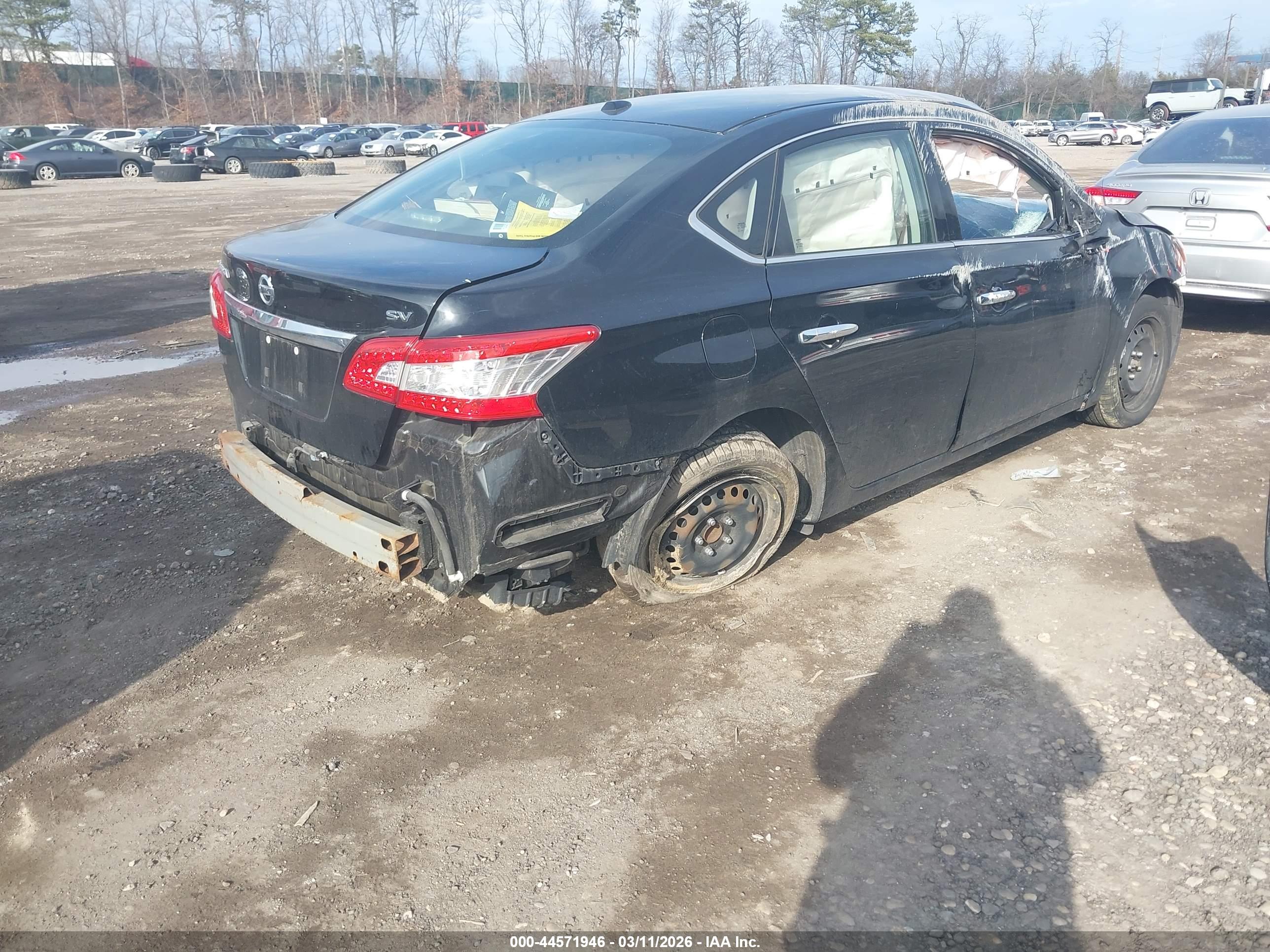 NISSAN SENTRA image 4