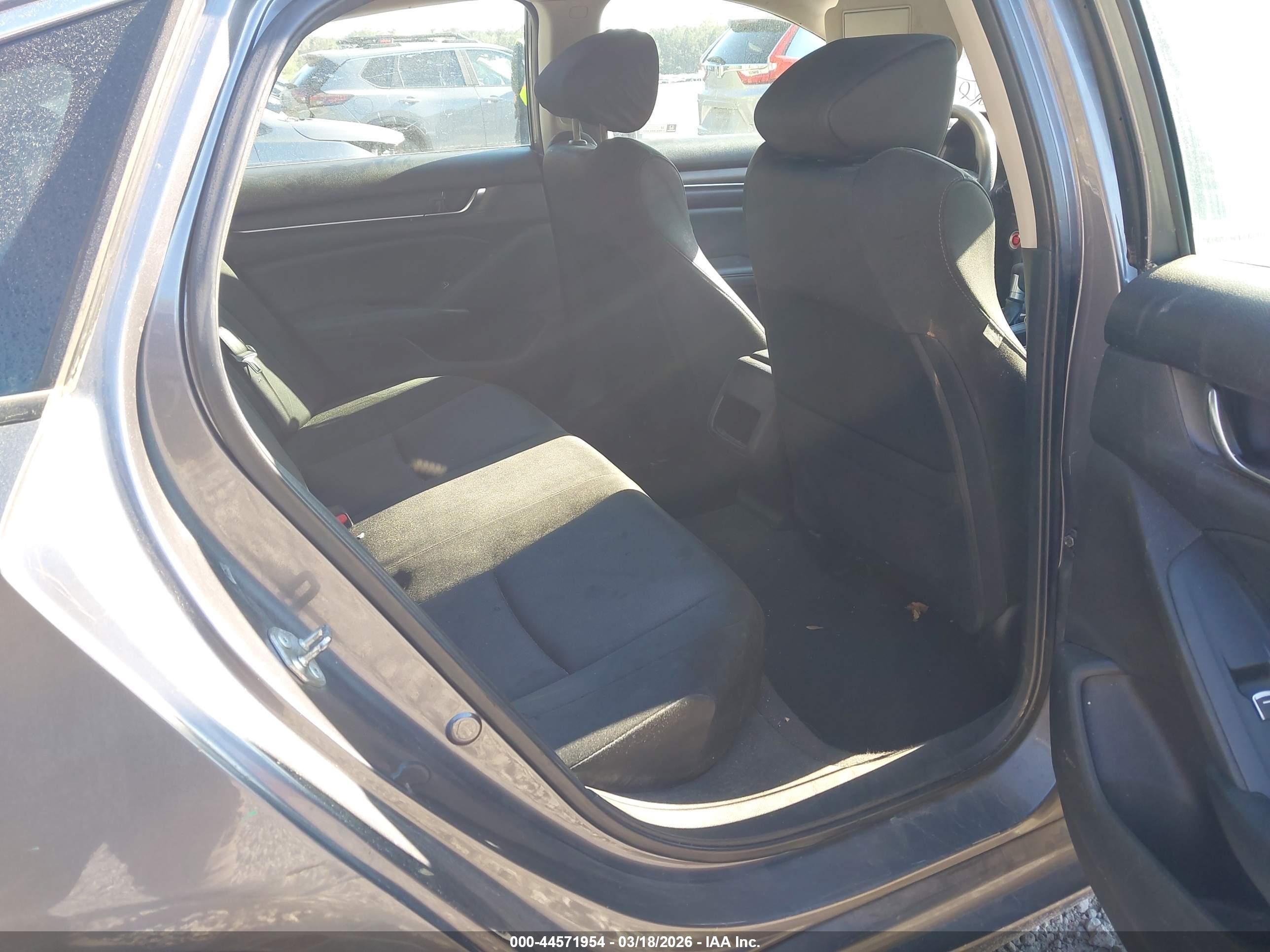 HONDA ACCORD image 8