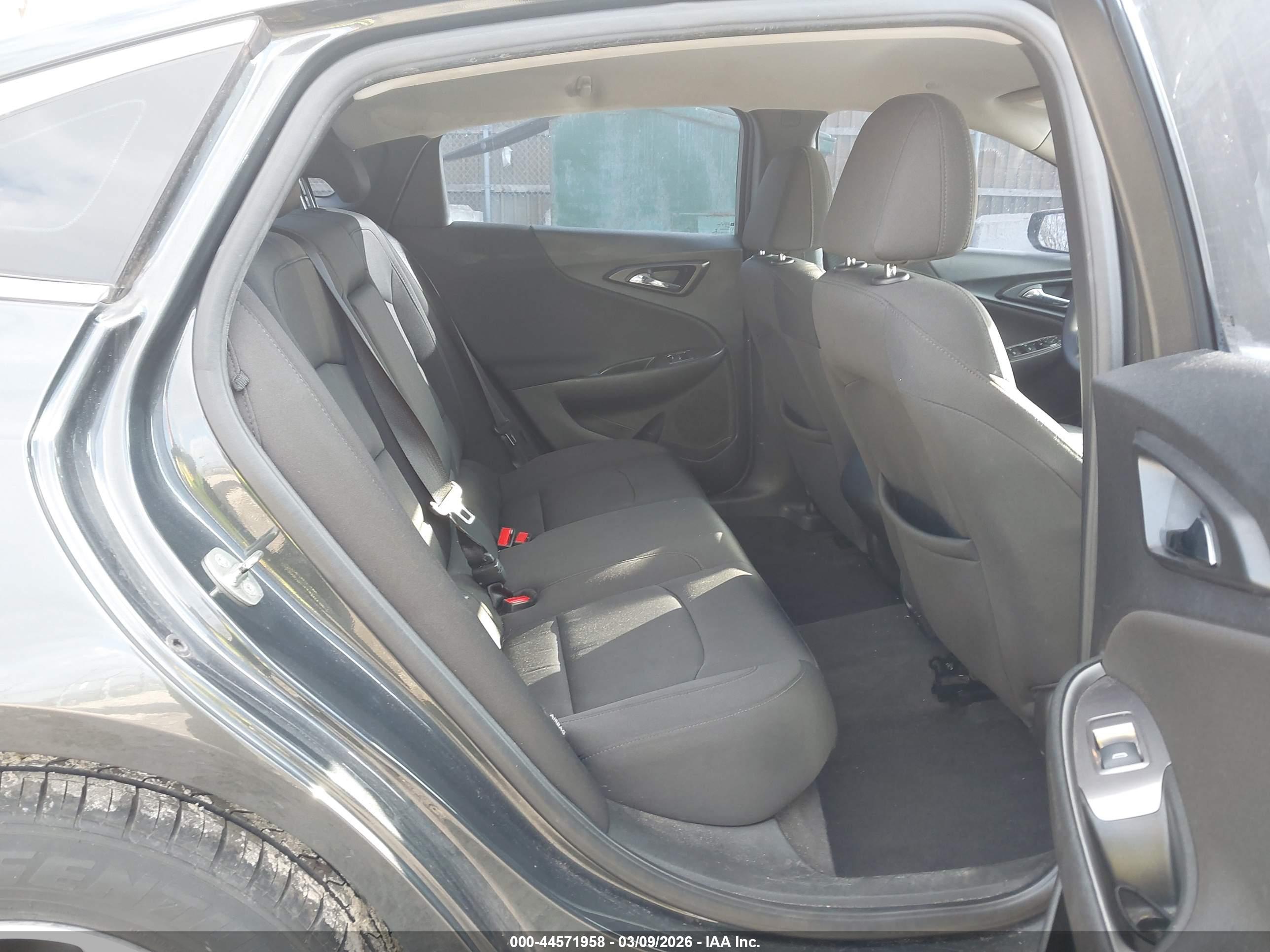 CHEVROLET MALIBU image 8