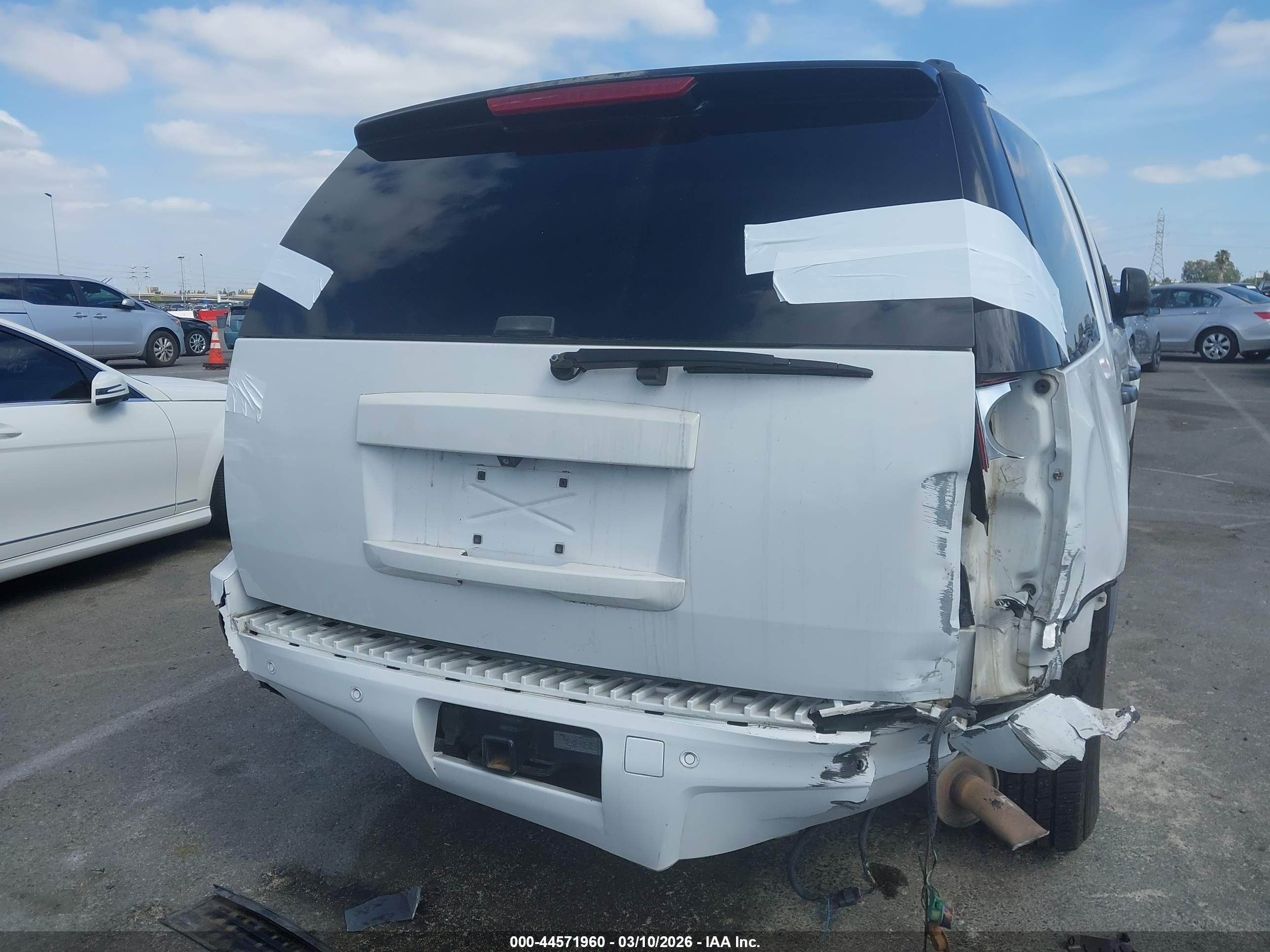 GMC YUKON image 6