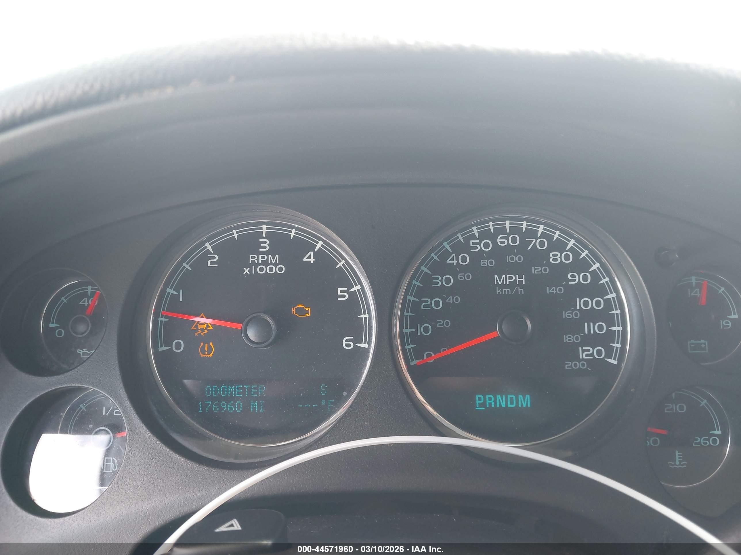 GMC YUKON image 7