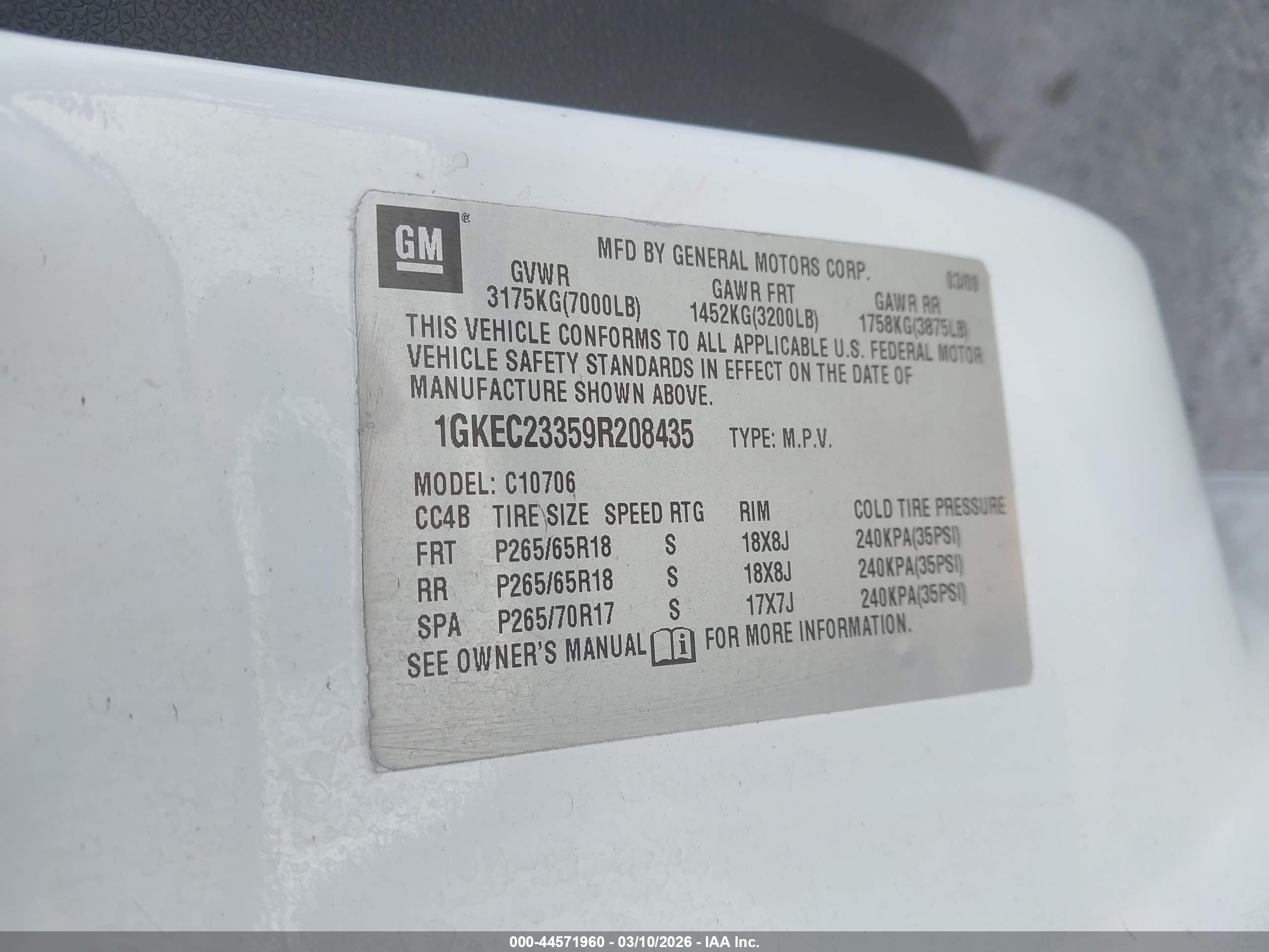 GMC YUKON image 9