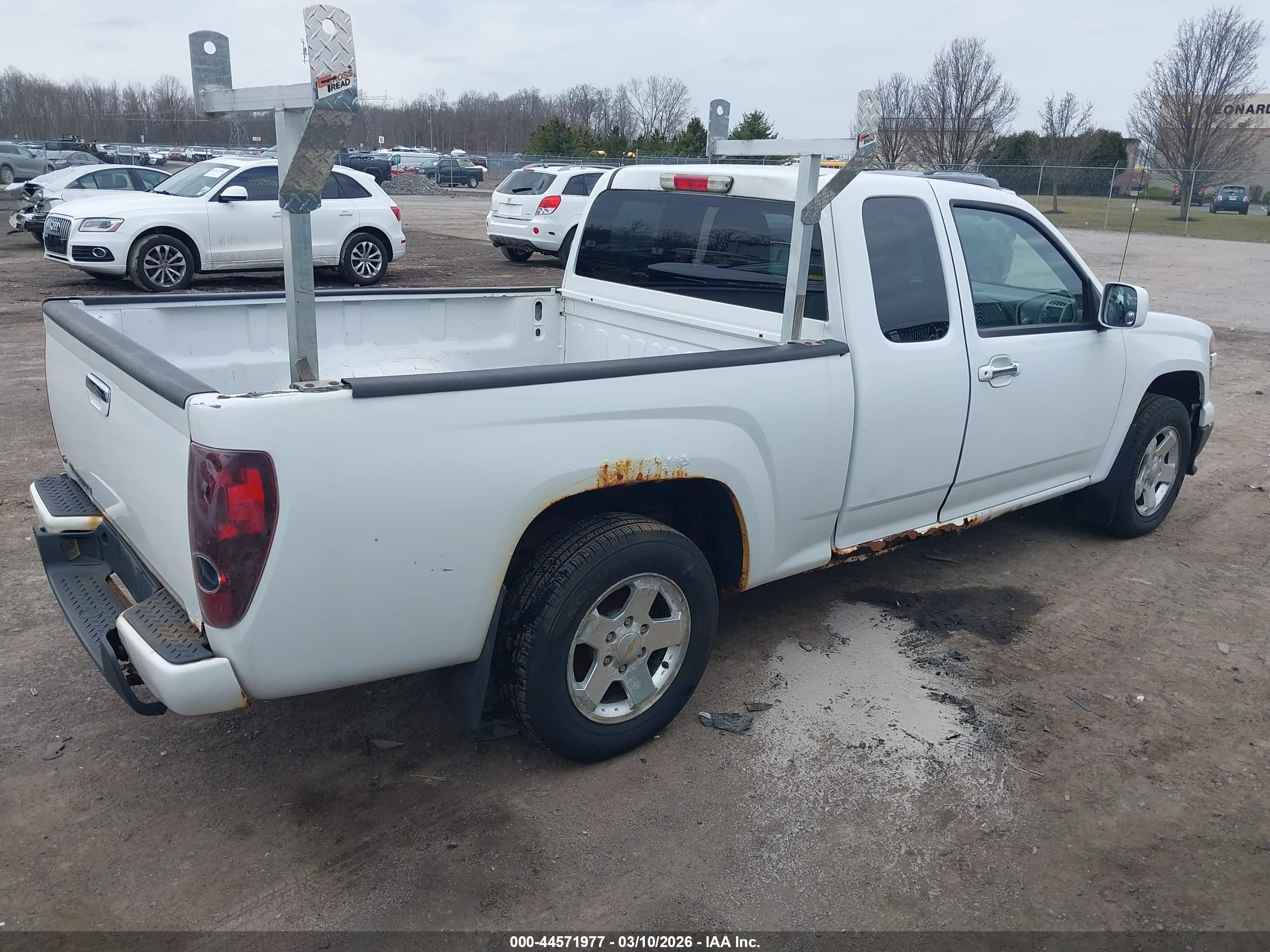 CHEVROLET COLORADO image 4