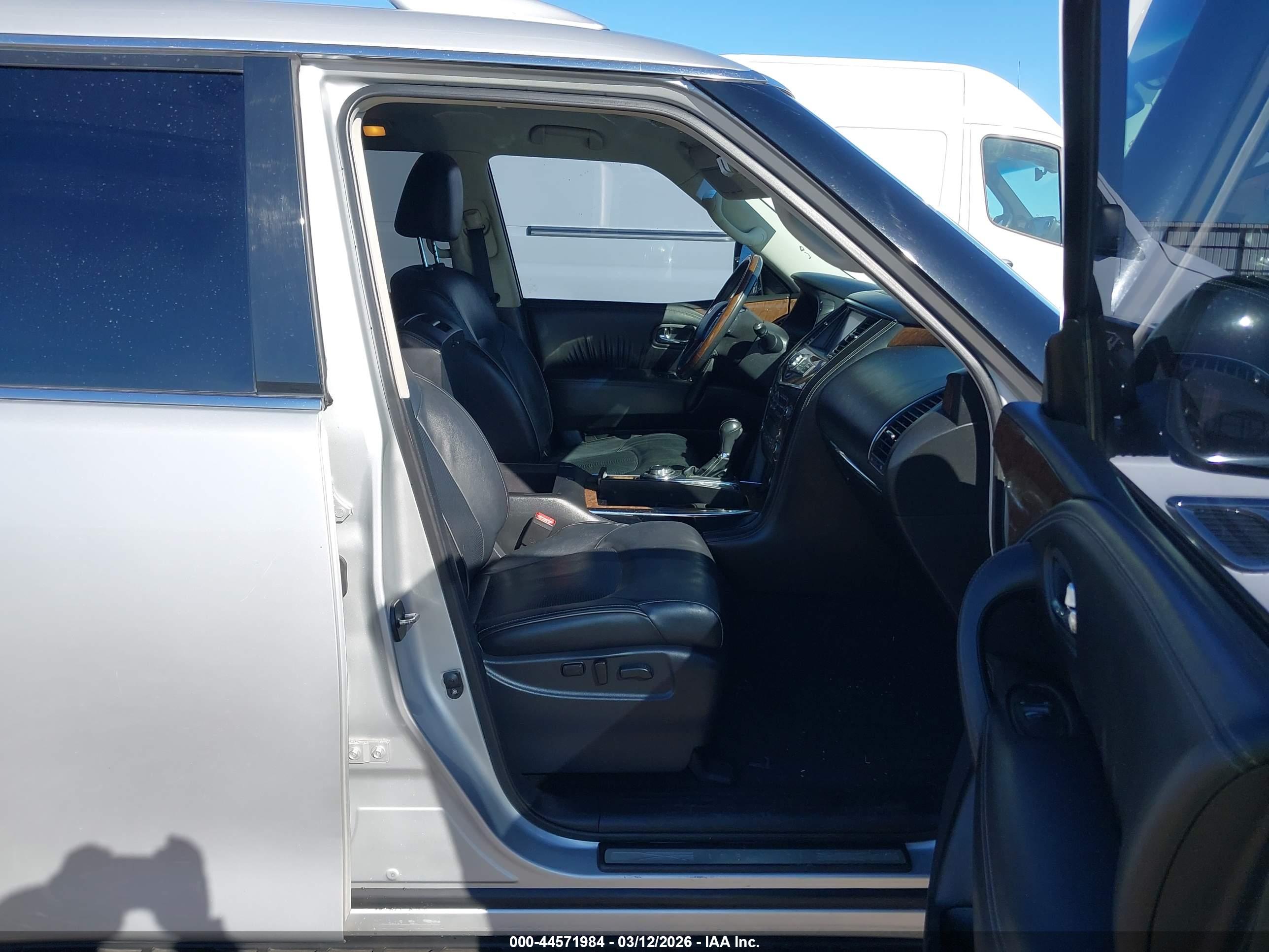 INFINITI QX80 image 5