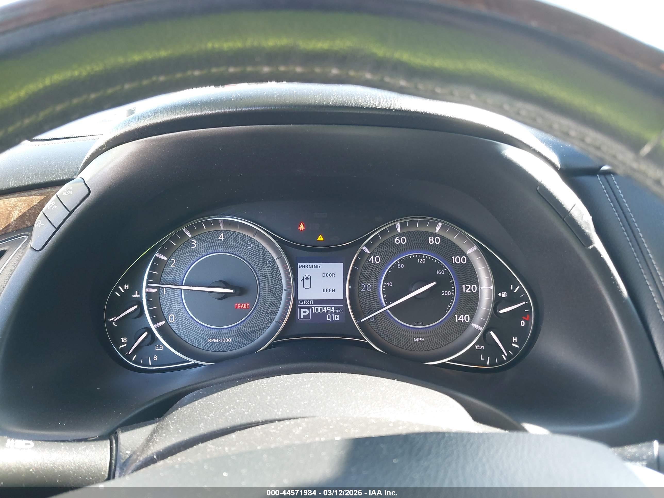 INFINITI QX80 image 7