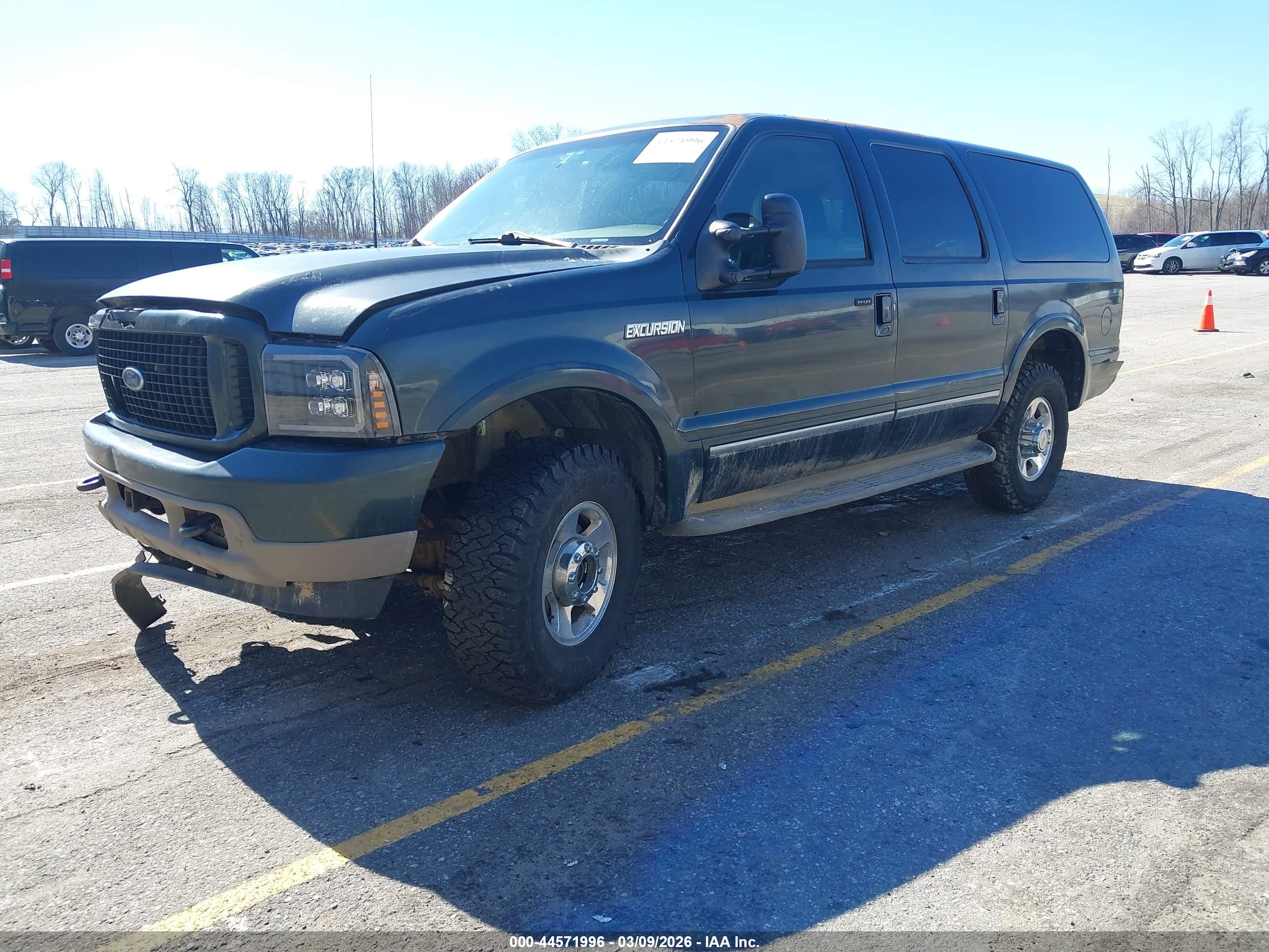 FORD EXCURSION image 2