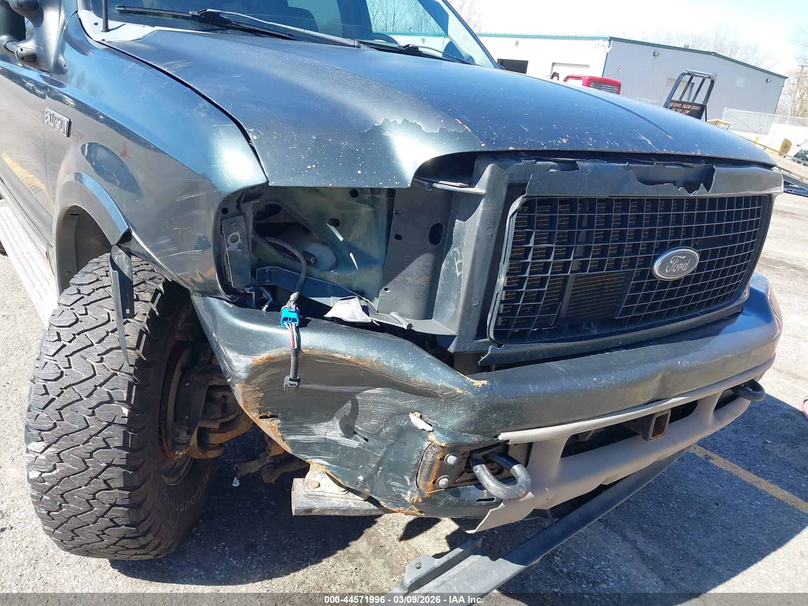 FORD EXCURSION image 6