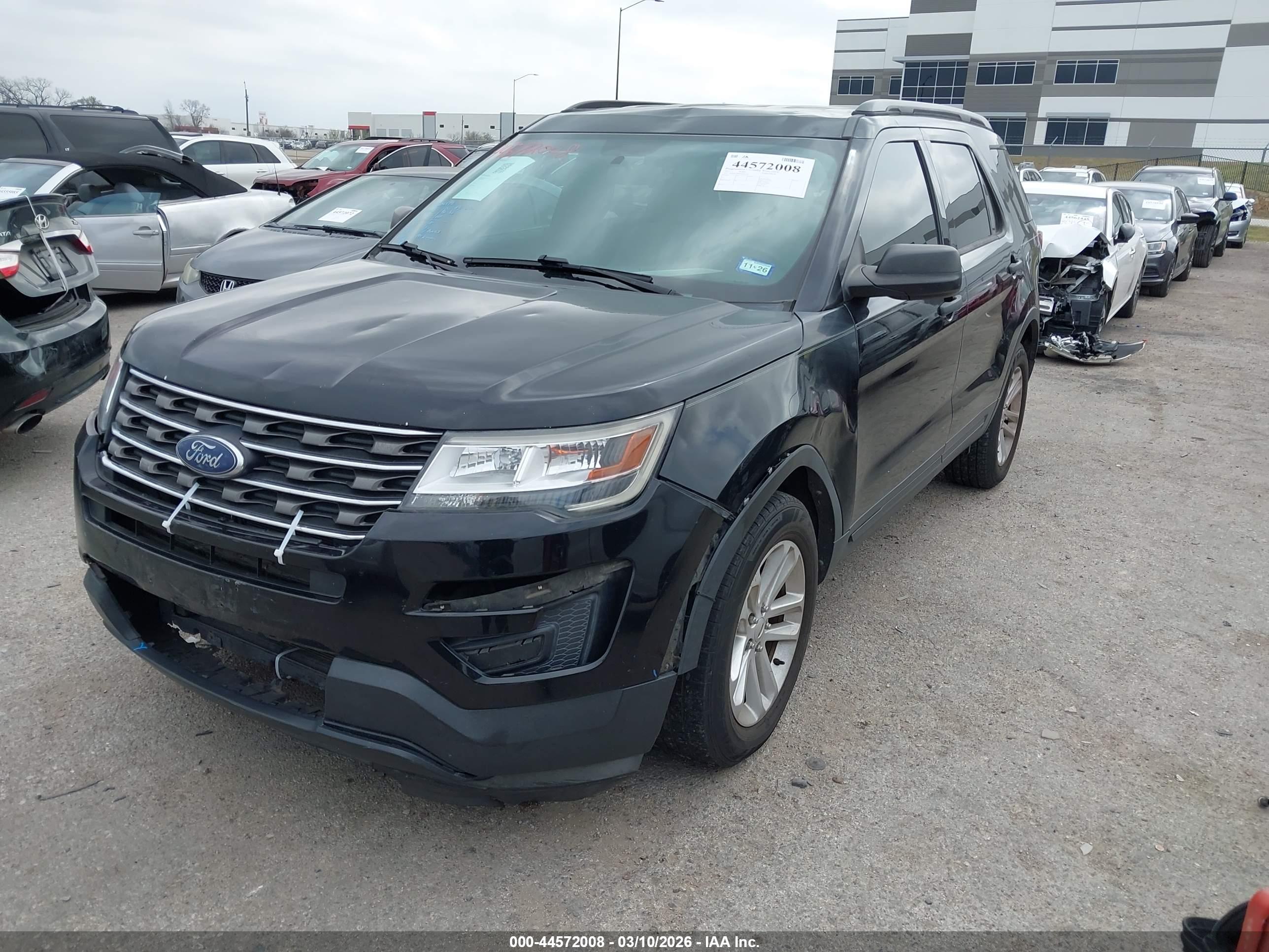 FORD EXPLORER image 2