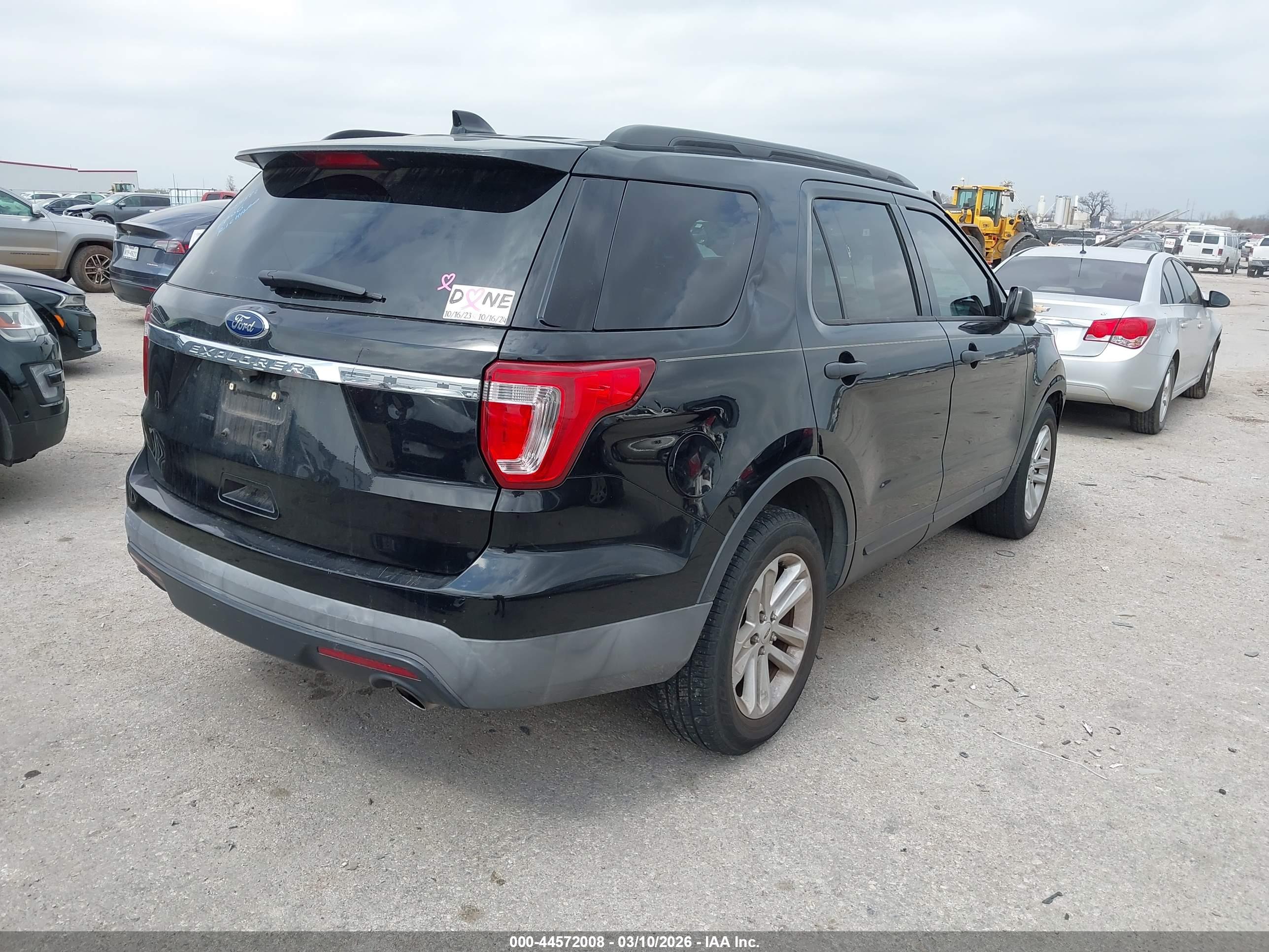 FORD EXPLORER image 4