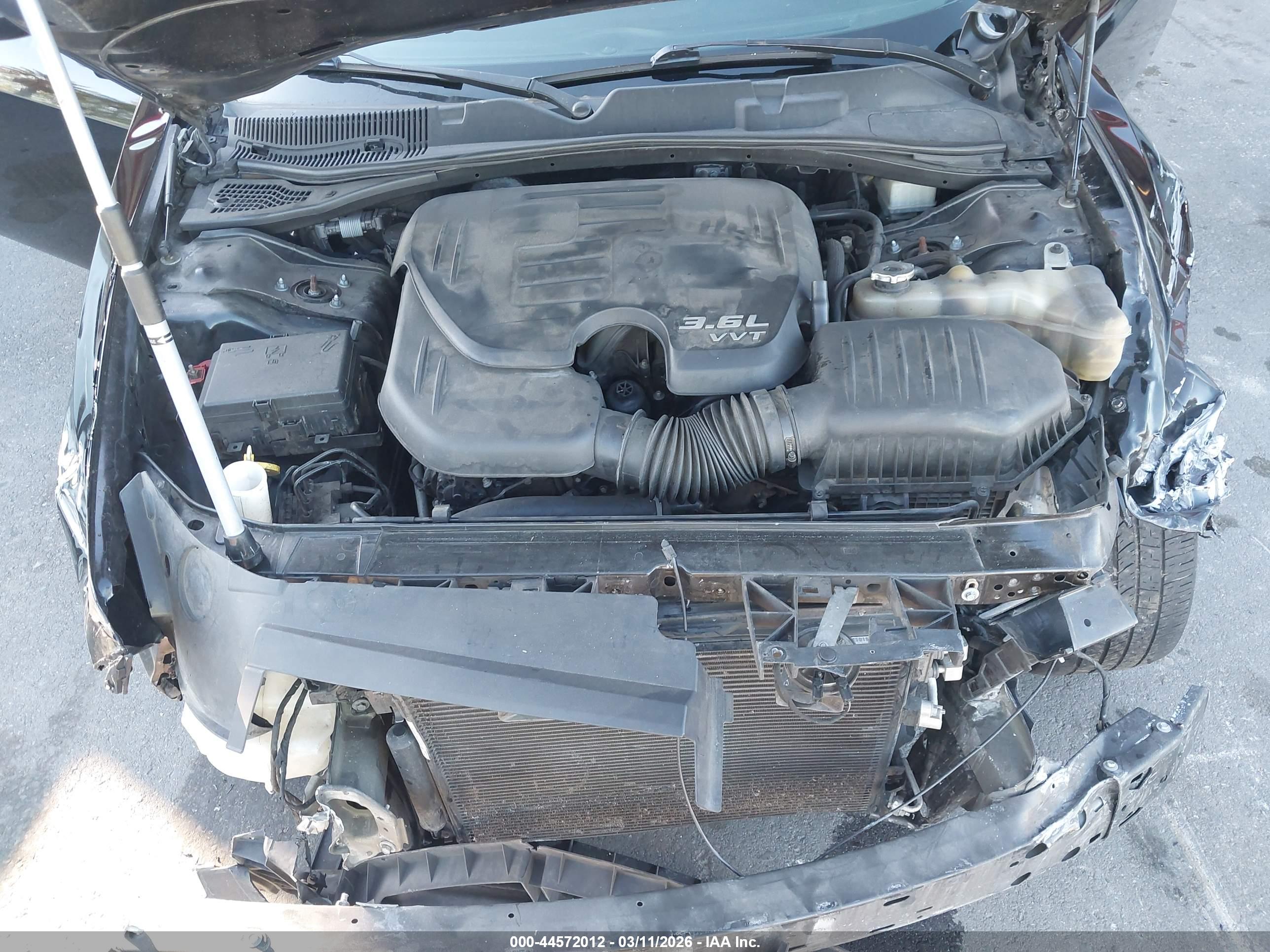 DODGE CHALLENGER image 10