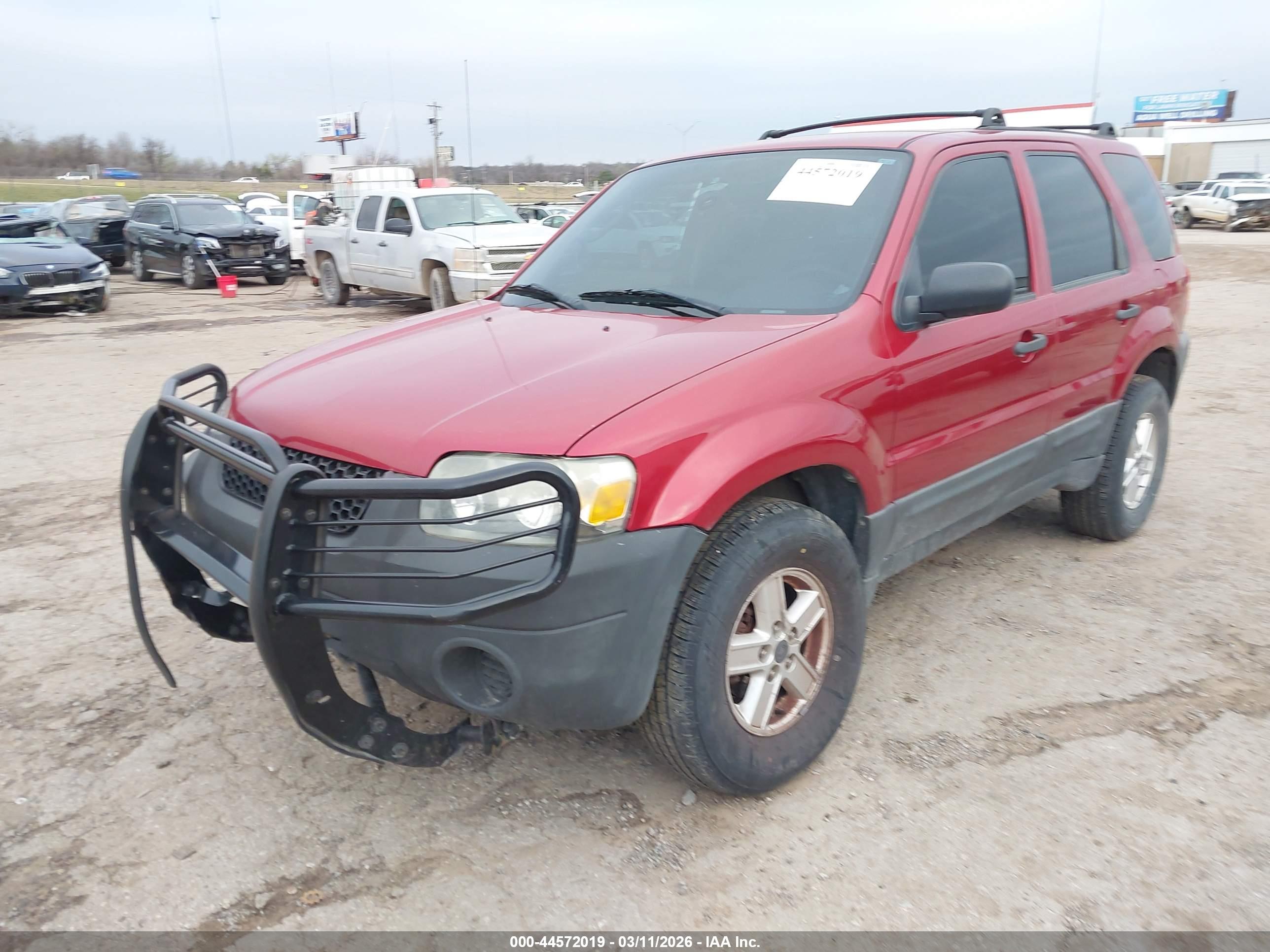 FORD ESCAPE image 2